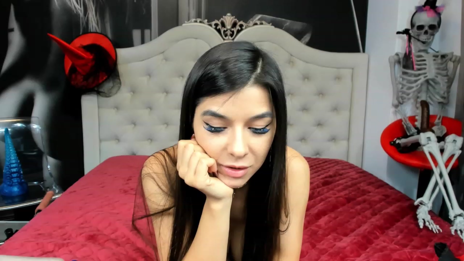 Gallery image thumbnail from Jennasweetass's myfreecams stream on, 10/20/2023, 07:07 image 18 of 20