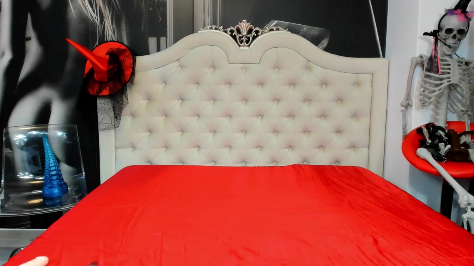 Gallery image thumbnail from Jennasweetass's myfreecams stream on, 10/27/2023, 04:43 image 19 of 20