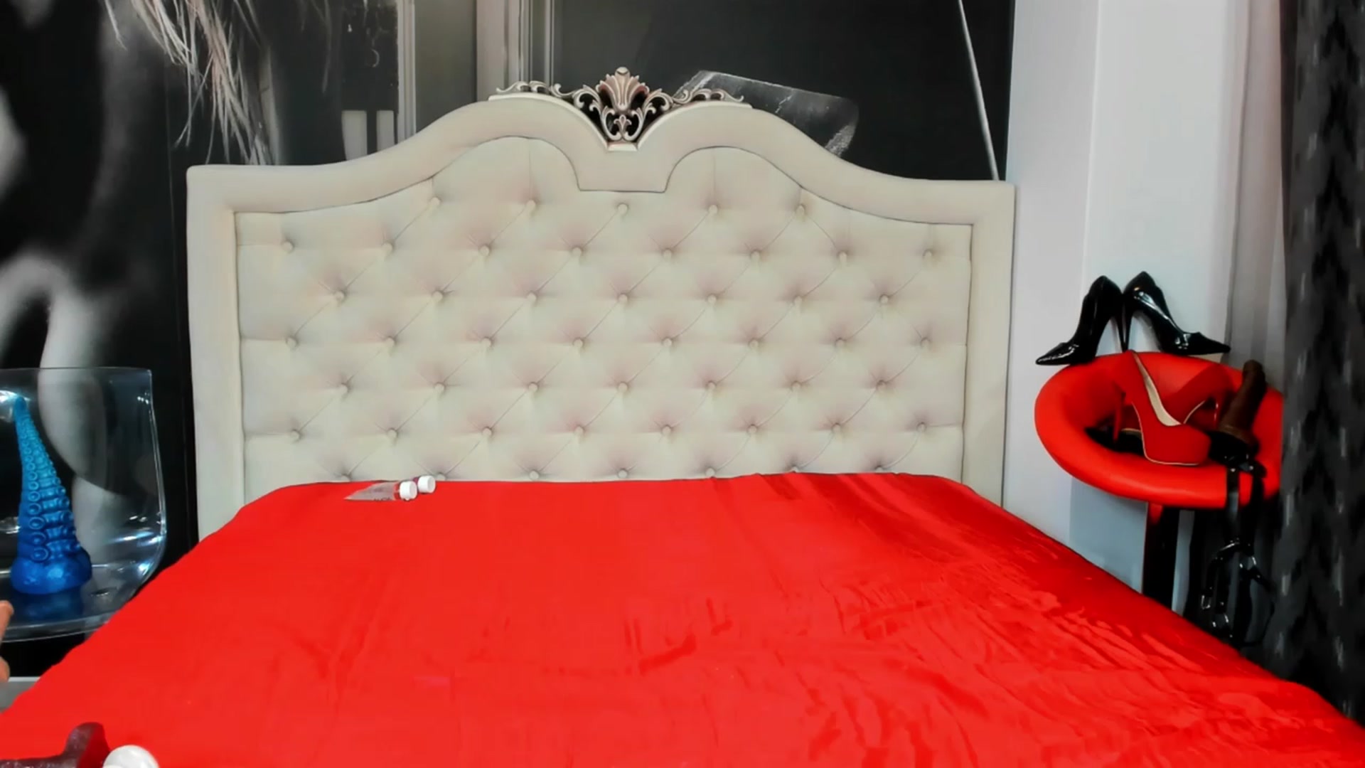 Gallery image thumbnail from Jennasweetass's myfreecams stream on, 11/04/2023, 07:33 image 6 of 20