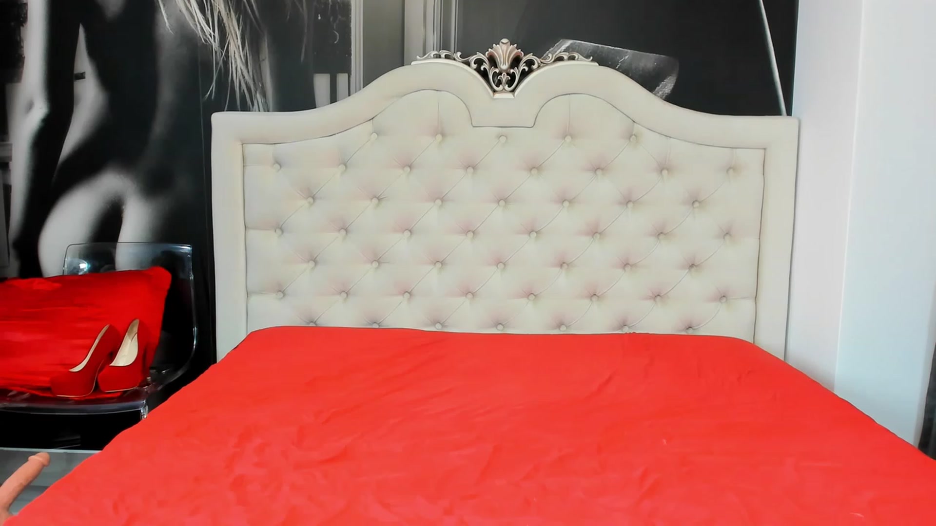 Gallery image thumbnail from Jennasweetass's myfreecams stream on, 12/23/2023, 07:53 image 5 of 20