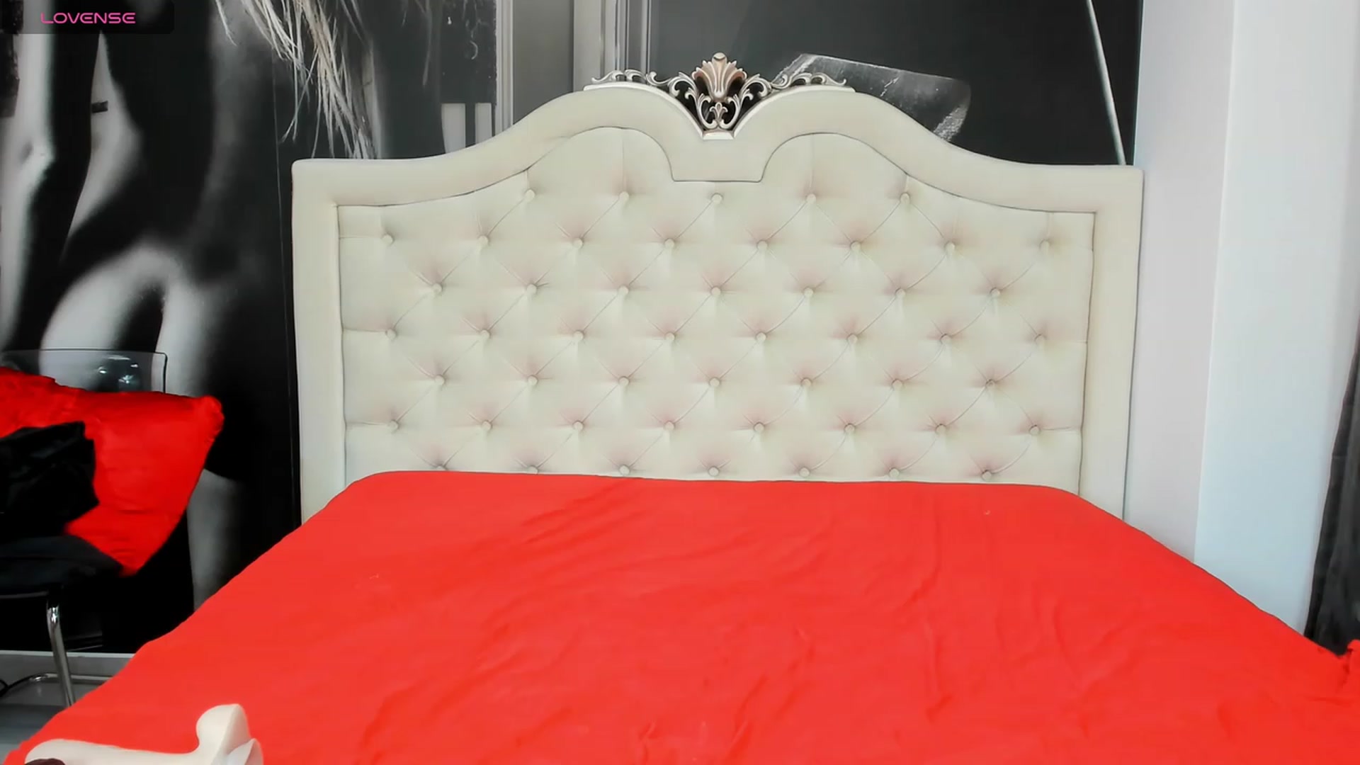 Gallery image thumbnail from Jennasweetass's myfreecams stream on, 12/29/2023, 05:42 image 8 of 20
