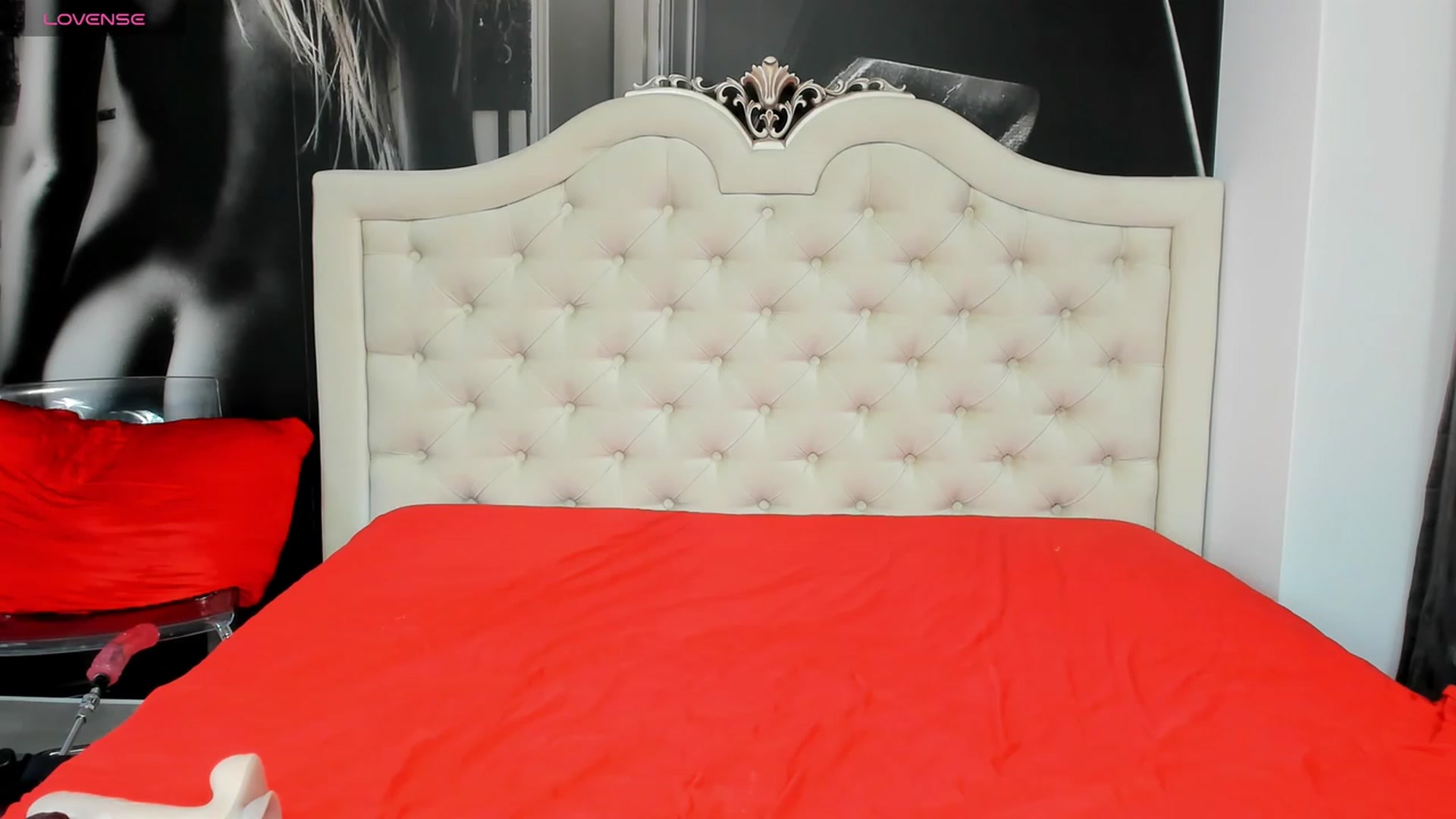 Gallery image thumbnail from Jennasweetass's myfreecams stream on, 12/29/2023, 05:42 image 11 of 20
