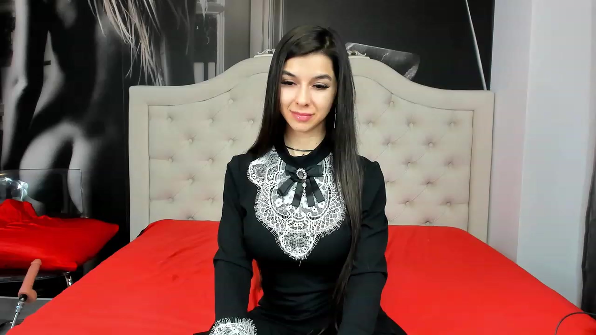 Gallery image thumbnail from Jennasweetass's myfreecams stream on, 12/31/2023, 06:44 image 15 of 20