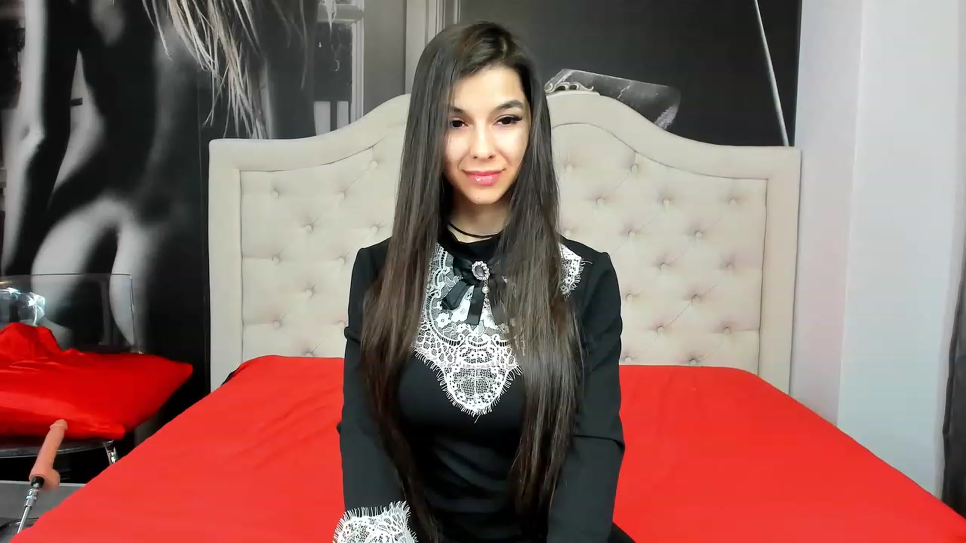 Gallery image thumbnail from Jennasweetass's myfreecams stream on, 12/31/2023, 06:44 image 9 of 20