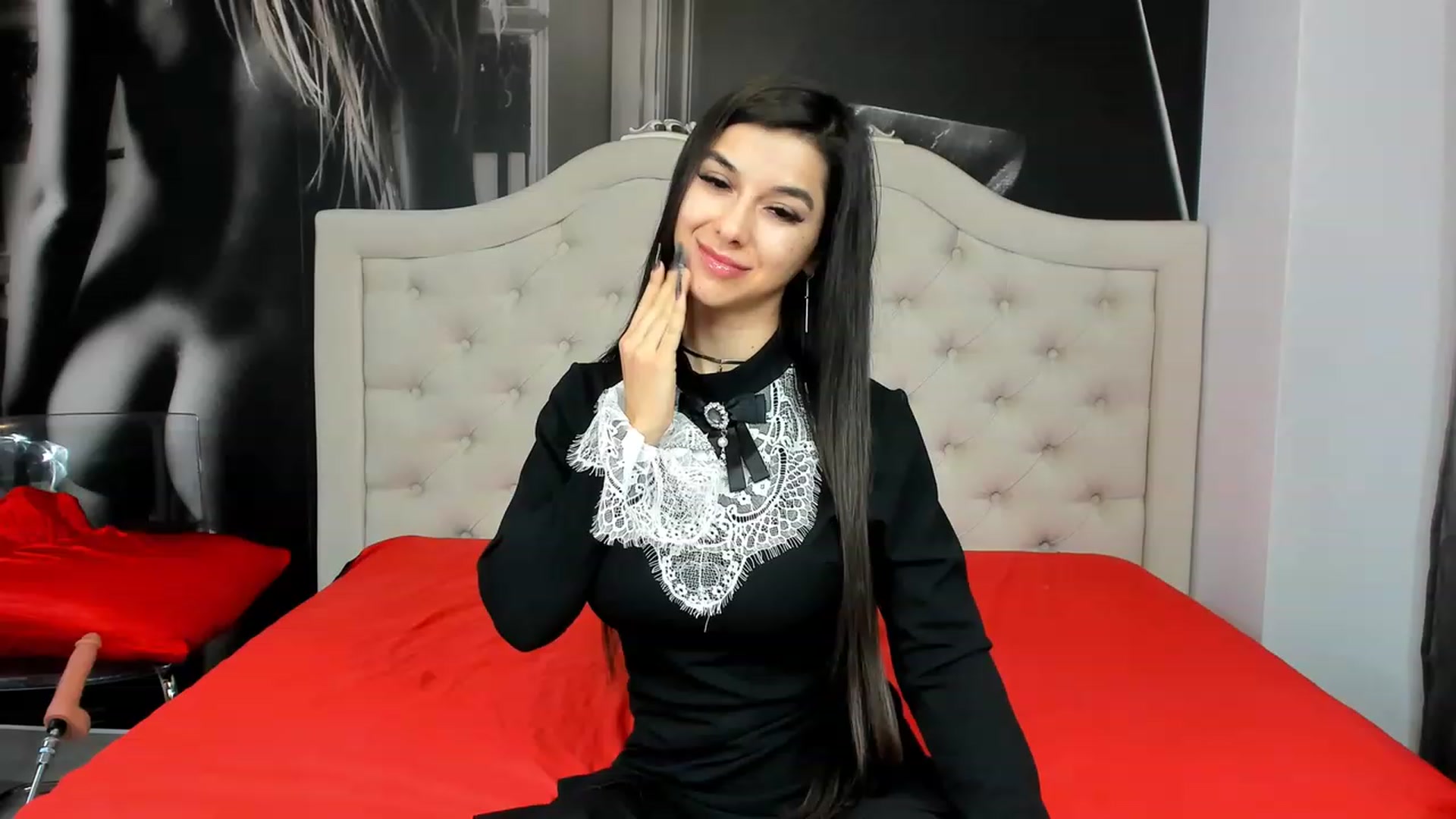 Gallery image thumbnail from Jennasweetass's myfreecams stream on, 12/31/2023, 06:44 image 13 of 20