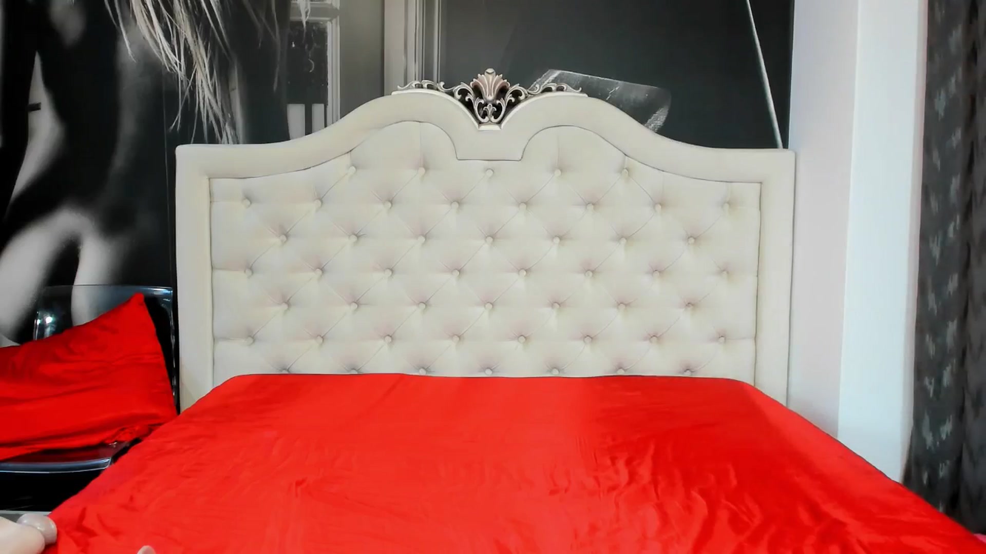Gallery image thumbnail from Jennasweetass's myfreecams stream on, 04/26/2024, 22:39 image 7 of 20
