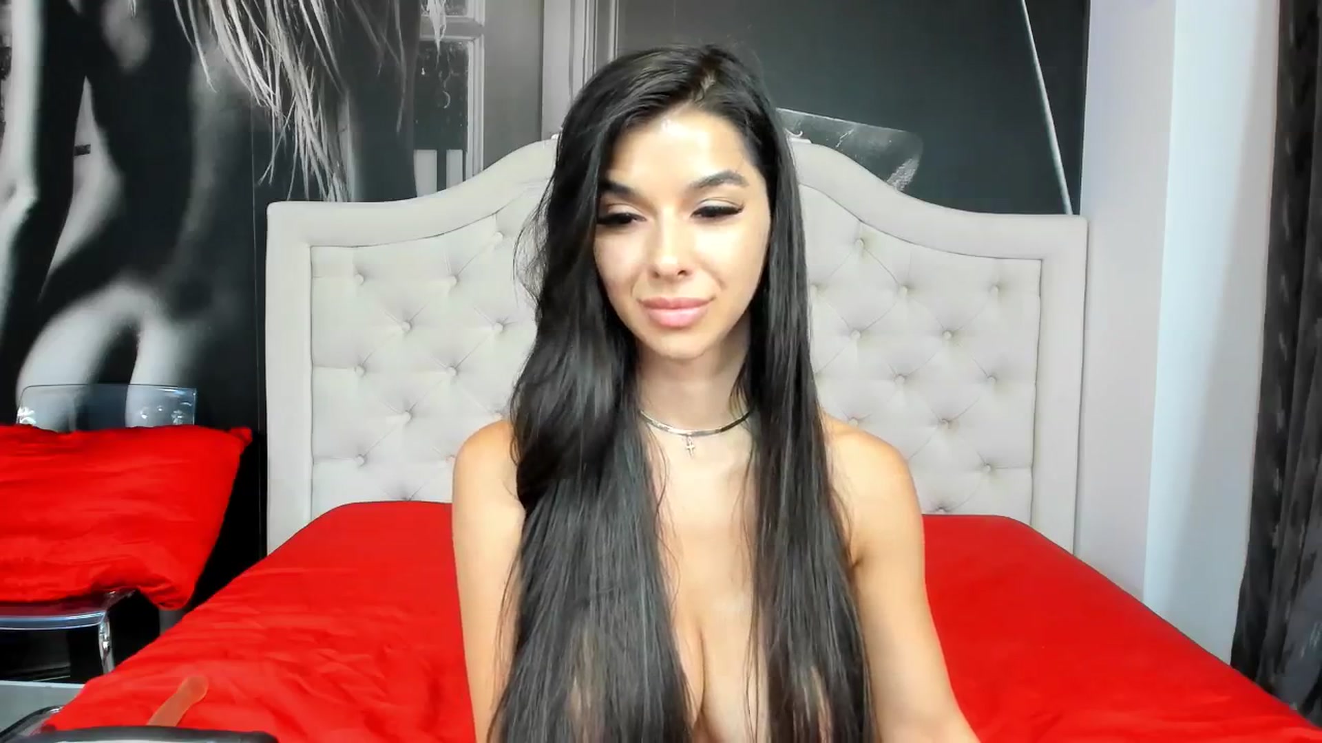 Gallery image thumbnail from Jennasweetass's myfreecams stream on, 08/29/2024, 22:37 image 8 of 20