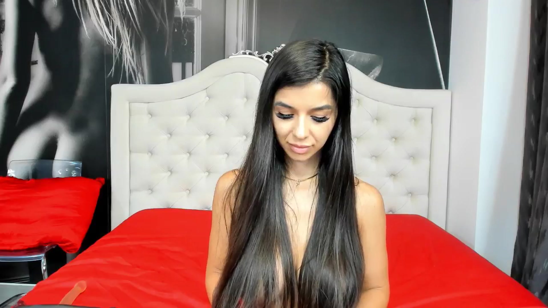 Gallery image thumbnail from Jennasweetass's myfreecams stream on, 08/29/2024, 22:37 image 15 of 20