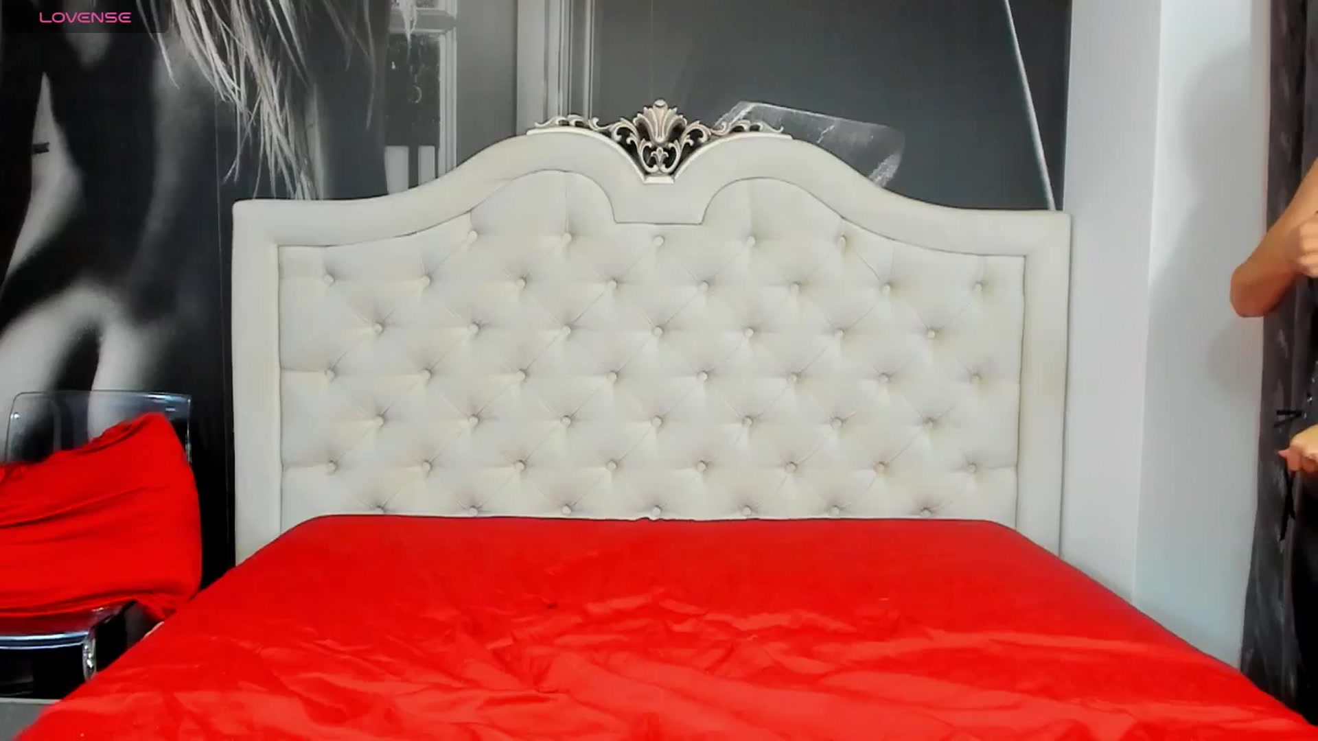 Gallery image thumbnail from Jennasweetass's myfreecams stream on, 09/19/2024, 05:15 image 14 of 20