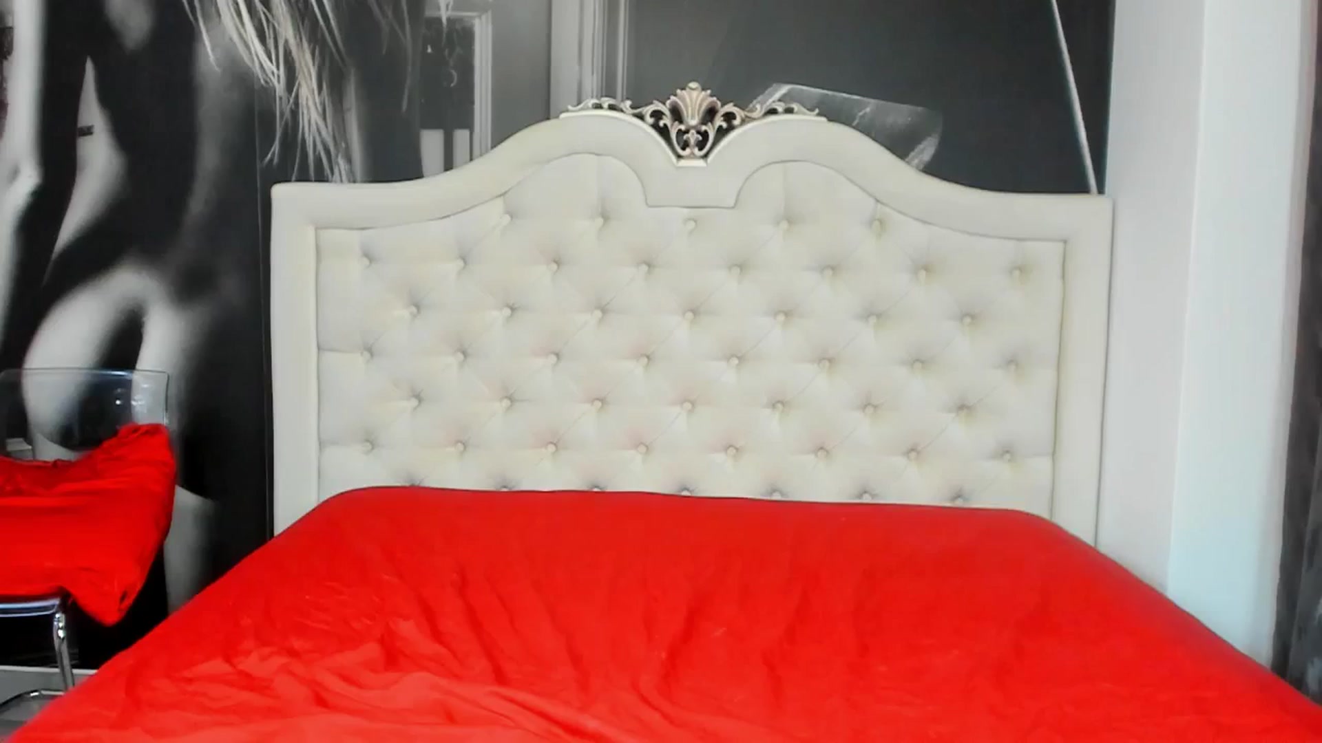 Gallery image thumbnail from Jennasweetass's myfreecams stream on, 10/03/2024, 03:52 image 11 of 20