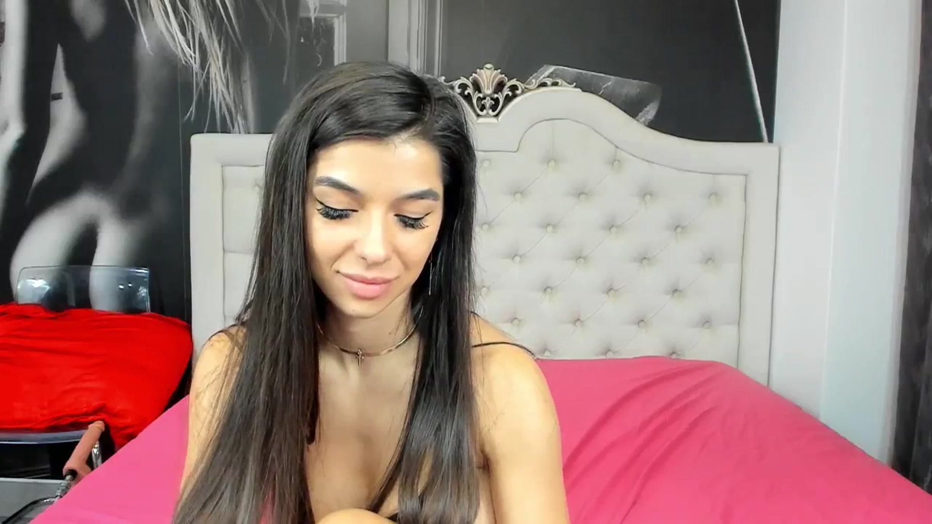 Gallery image thumbnail from Jennasweetass's myfreecams stream on, 10/17/2024, 04:41 image 4 of 20