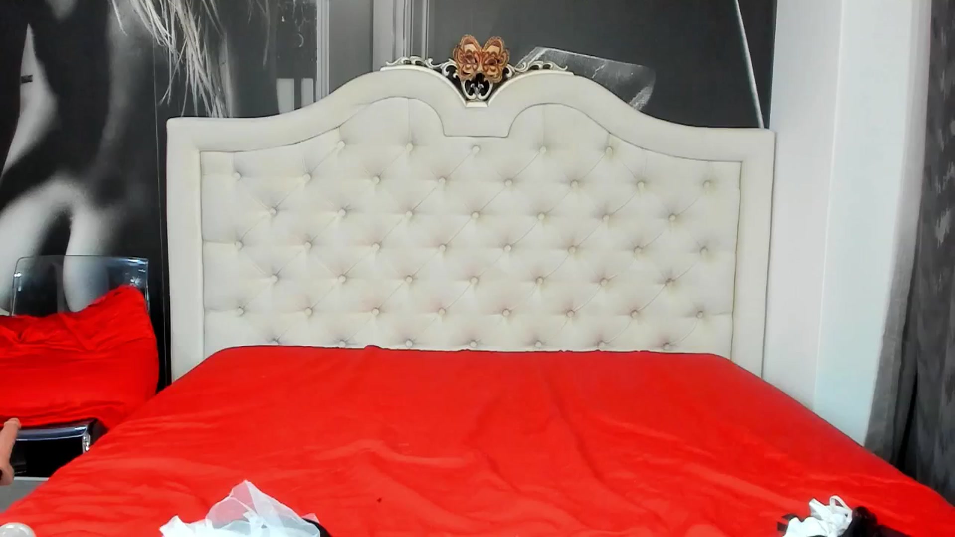 Gallery image thumbnail from Jennasweetass's myfreecams stream on, 11/10/2024, 02:07 image 20 of 20