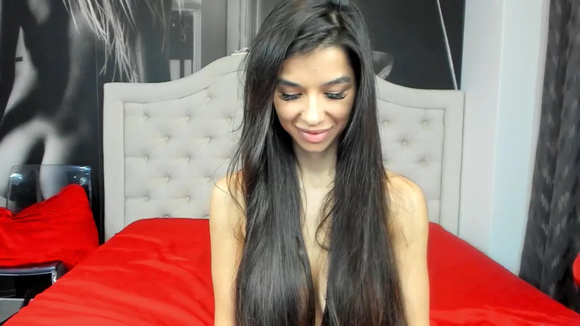 Gallery image thumbnail from Jennasweetass's myfreecams stream on, 11/22/2024, 02:25 image 18 of 20