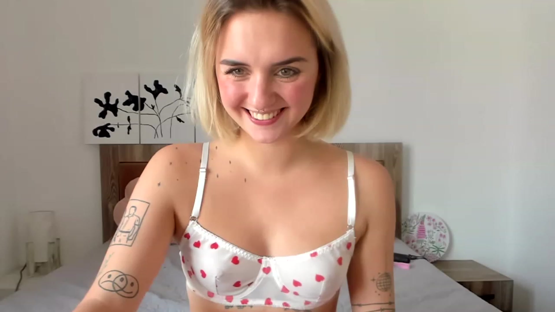 Gallery image thumbnail from JenniJill's myfreecams stream on, 03/23/2023, 11:24 image 11 of 20
