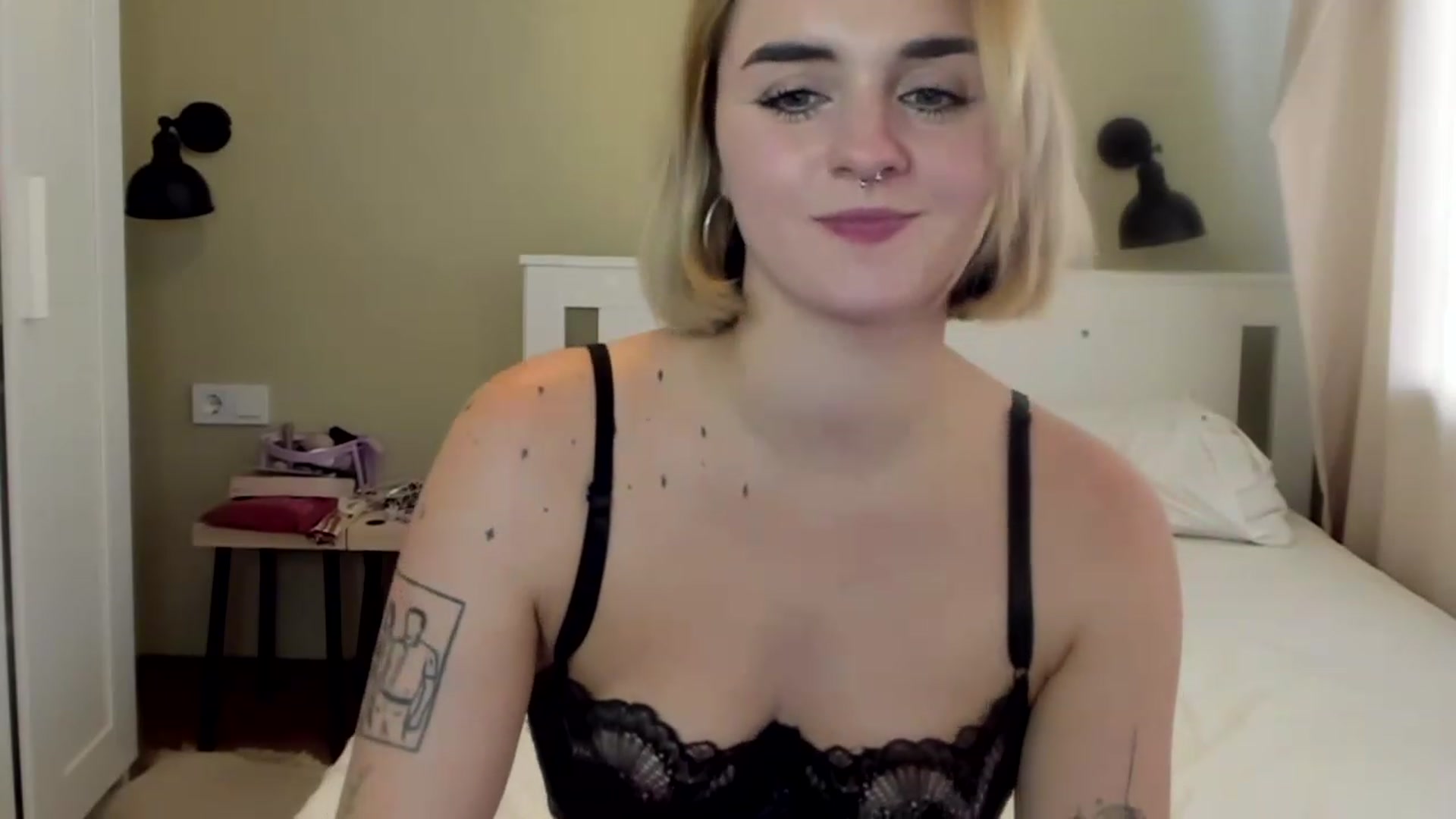 Gallery image thumbnail from JenniJill's myfreecams stream on, 05/06/2023, 11:07 image 6 of 20
