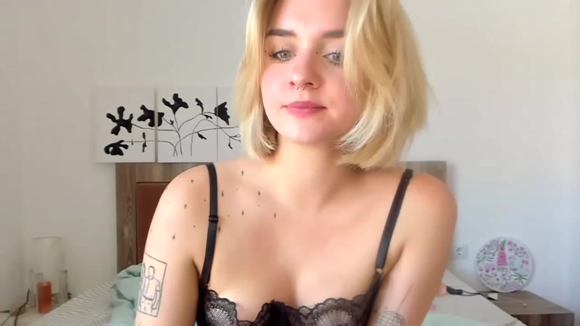 Gallery image thumbnail from JenniJill's myfreecams stream on, 05/30/2023, 10:35 image 7 of 20