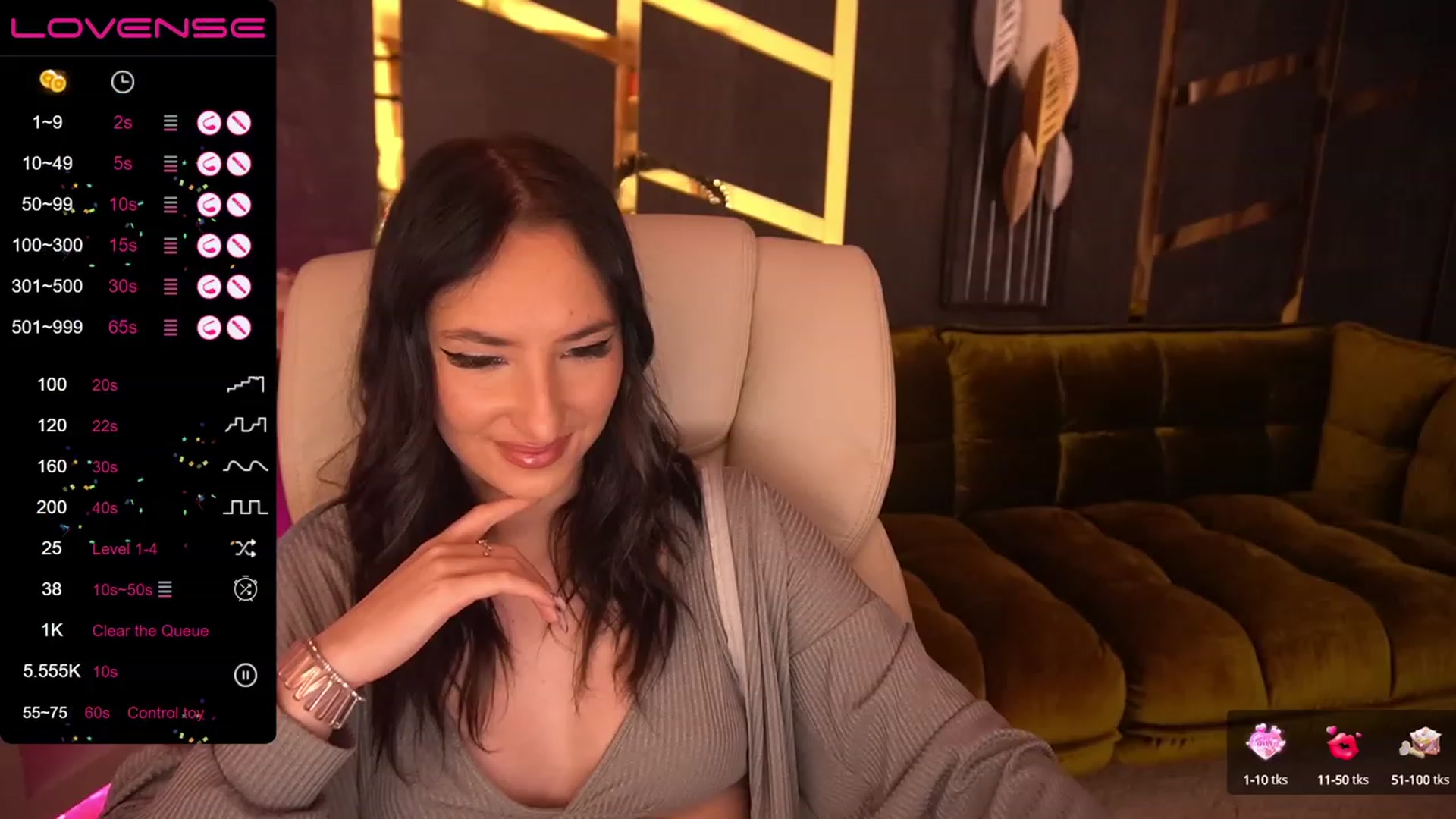 Gallery image thumbnail from JennieLove's myfreecams stream on, 03/11/2024, 11:45 image 7 of 20