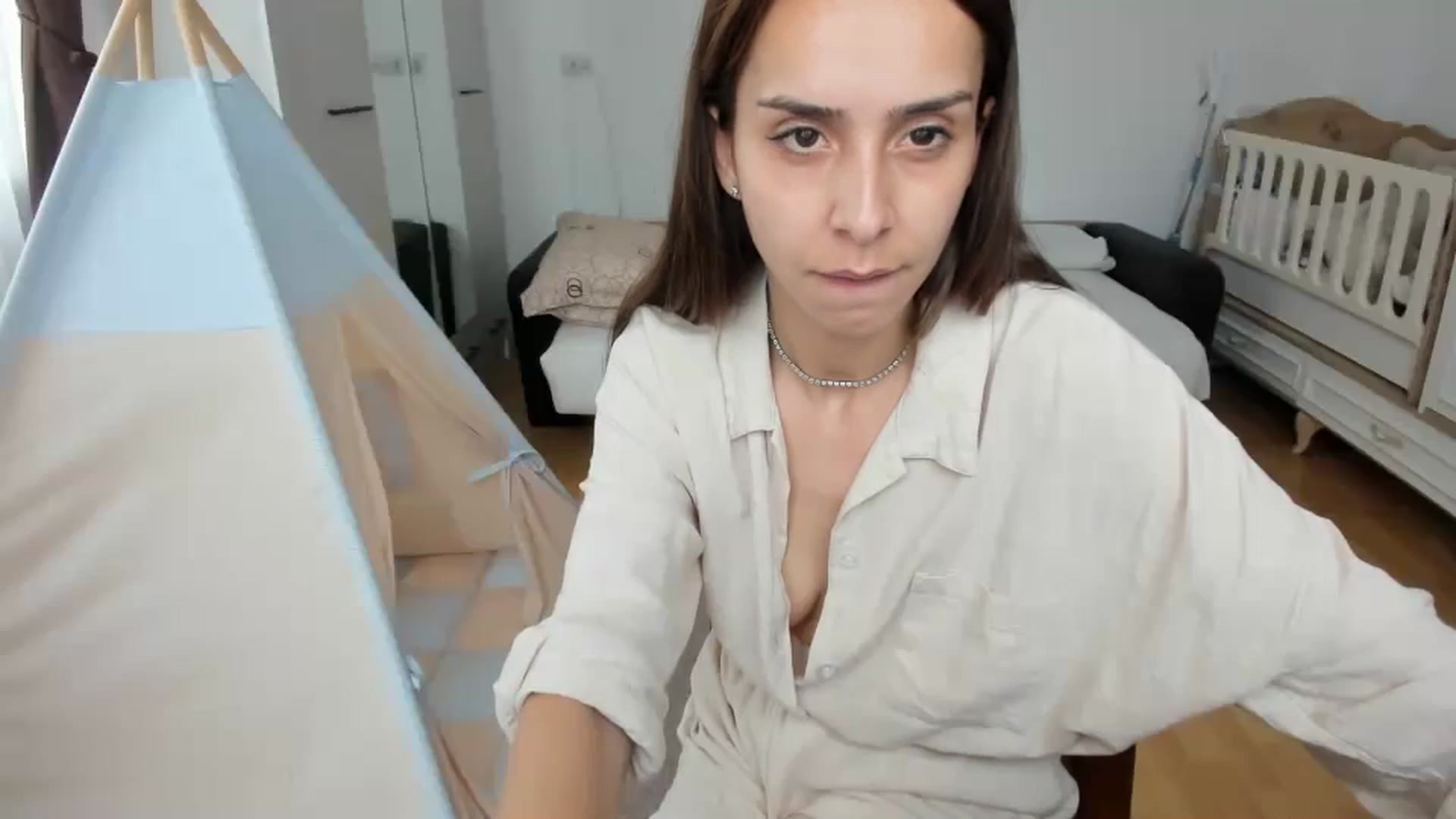 Gallery image thumbnail from JenniferBuril's myfreecams stream on, 06/03/2024, 11:50 image 3 of 20
