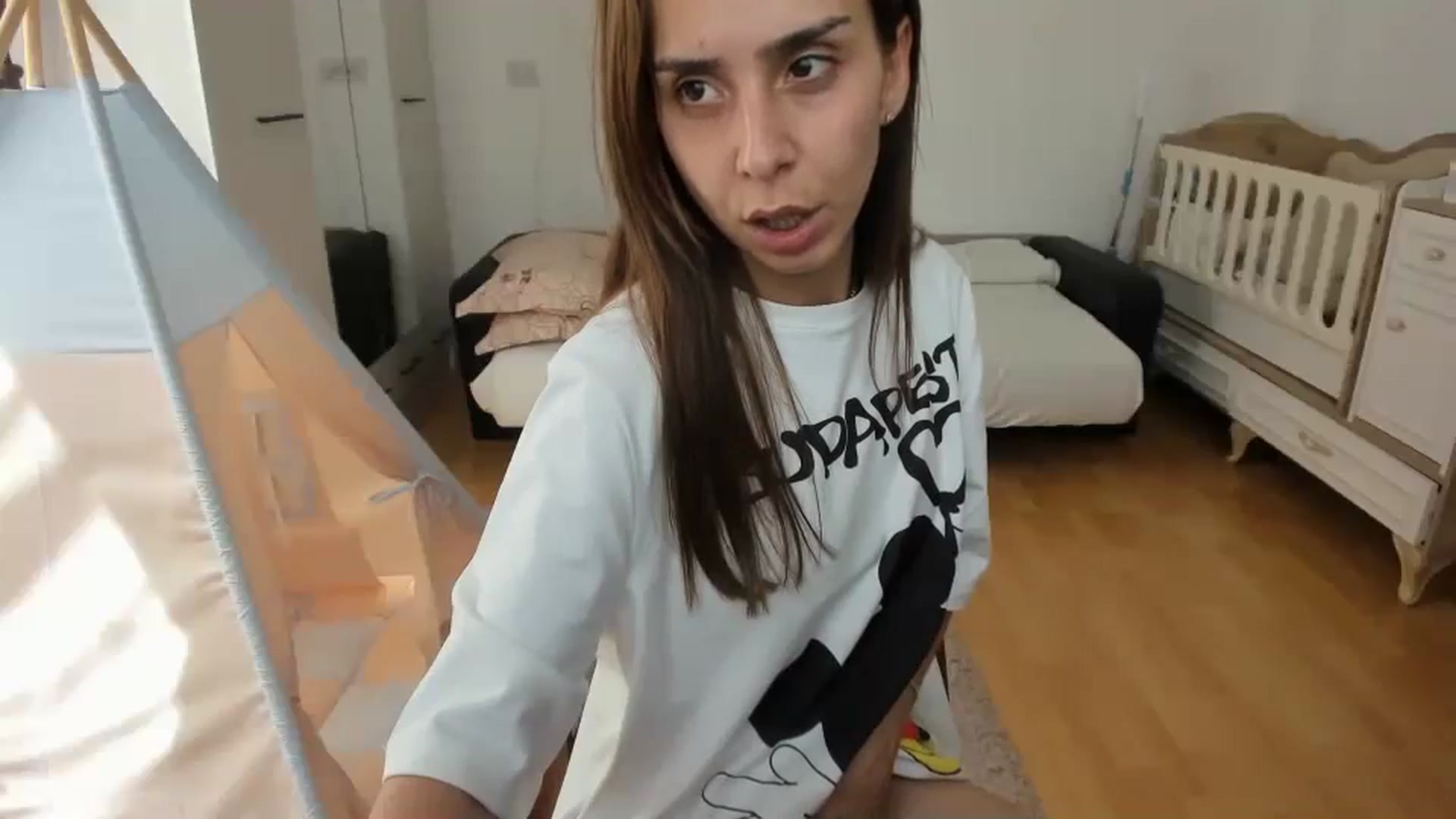 Gallery image thumbnail from JenniferBuril's myfreecams stream on, 06/09/2024, 13:01 image 16 of 20