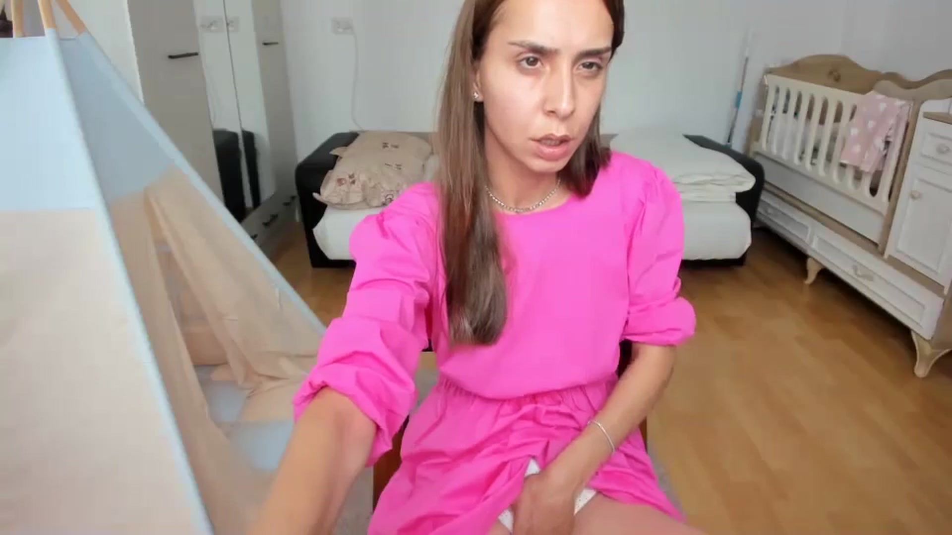 Gallery image thumbnail from JenniferBuril's myfreecams stream on, 06/12/2024, 09:59 image 6 of 20