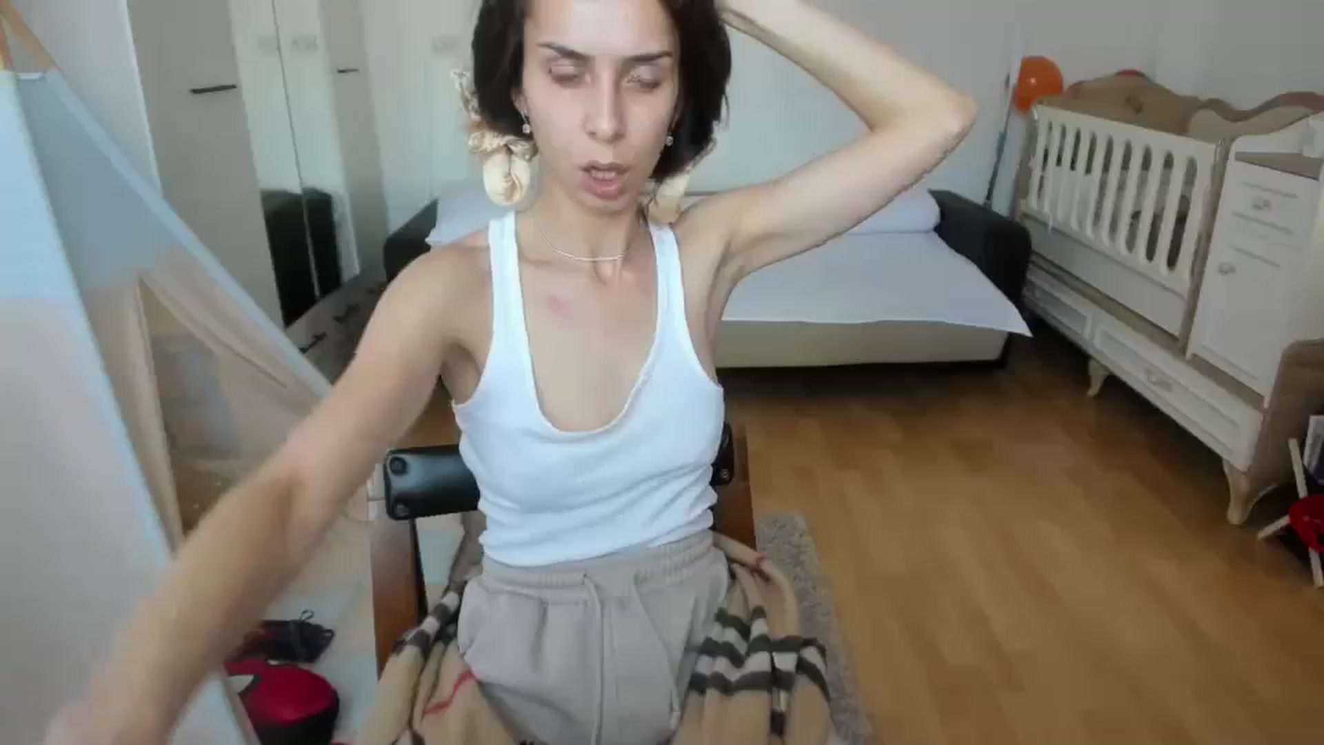 Gallery image thumbnail from JenniferBuril's myfreecams stream on, 02/01/2025, 13:47 image 10 of 20