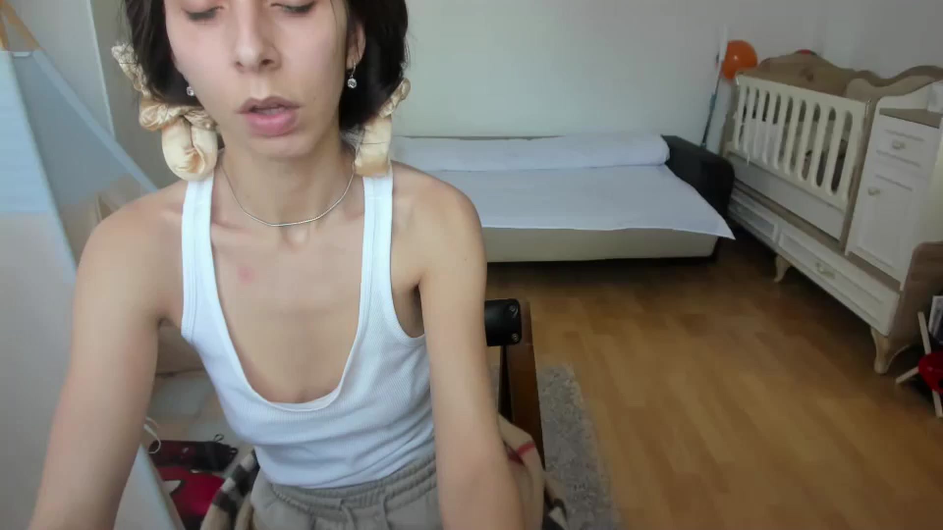 Gallery image thumbnail from JenniferBuril's myfreecams stream on, 02/01/2025, 13:47 image 17 of 20