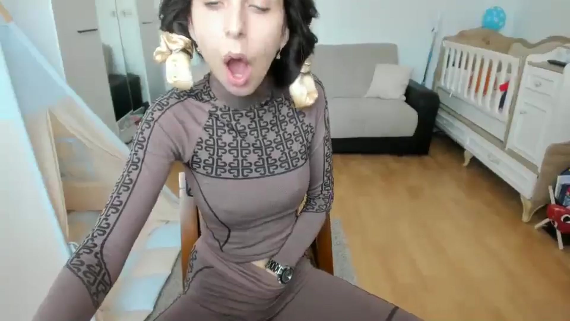 Gallery image thumbnail from JenniferBuril's myfreecams stream on, 02/03/2025, 13:42 image 10 of 20