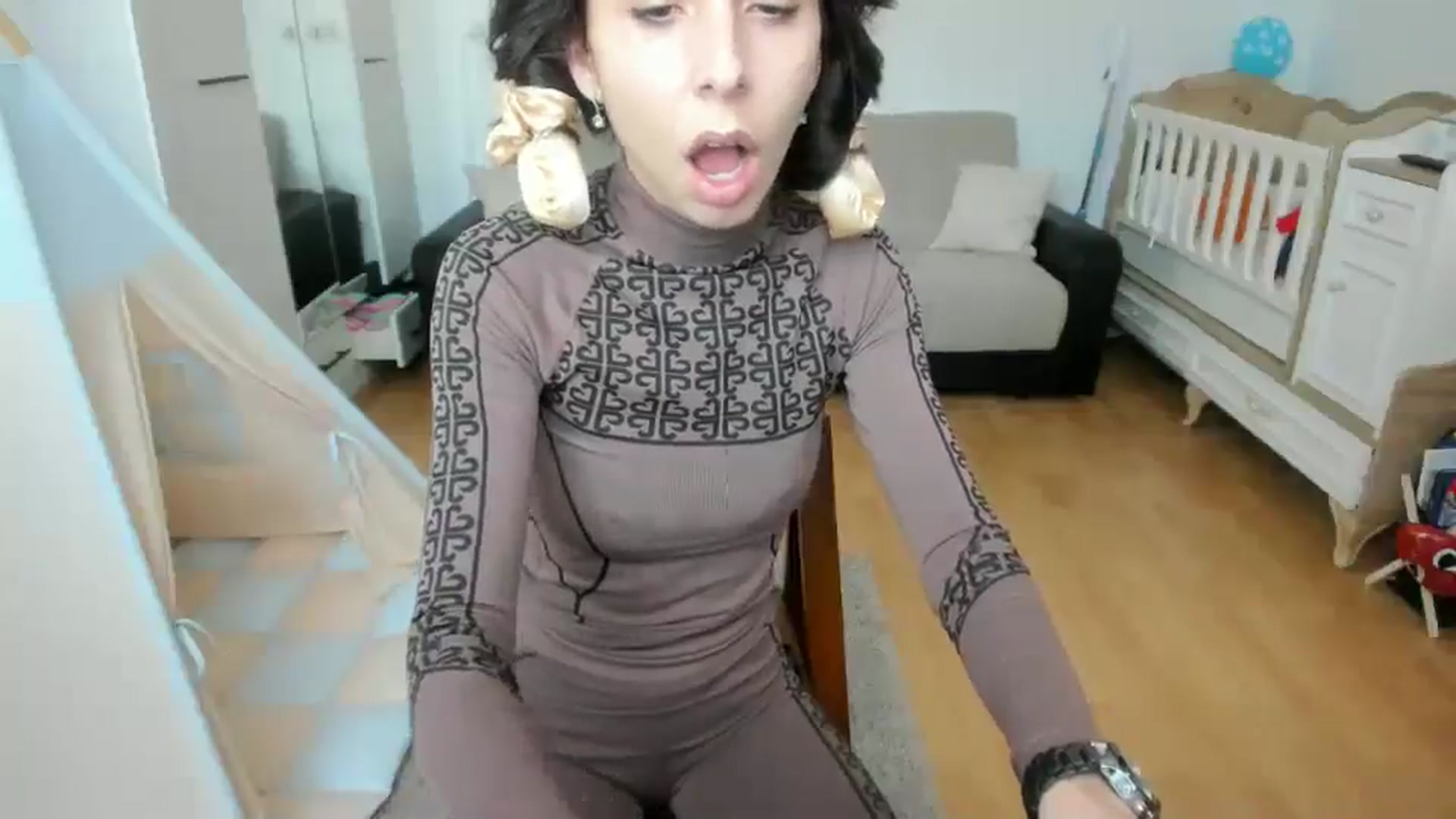 Gallery image thumbnail from JenniferBuril's myfreecams stream on, 02/03/2025, 13:42 image 11 of 20