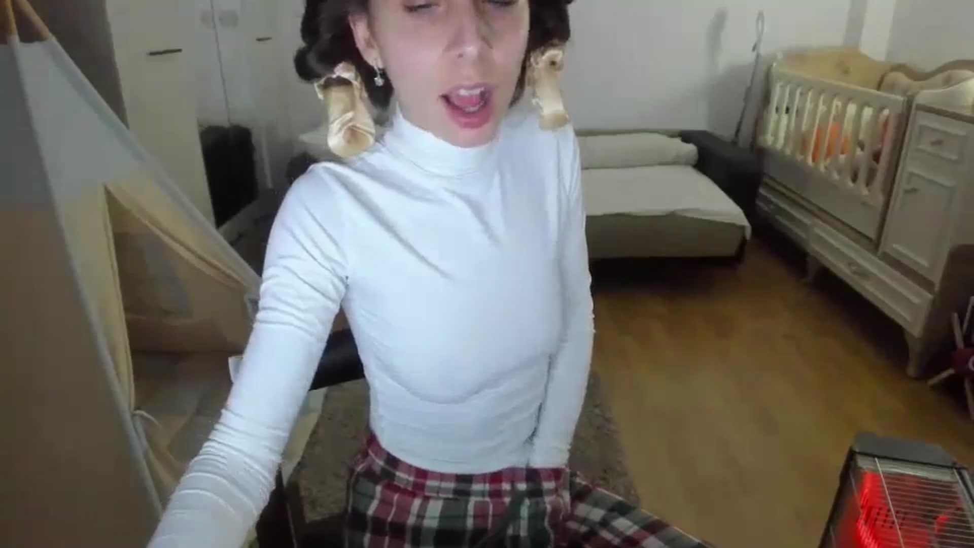 Gallery image thumbnail from JenniferBuril's myfreecams stream on, 02/16/2025, 19:45 image 6 of 20