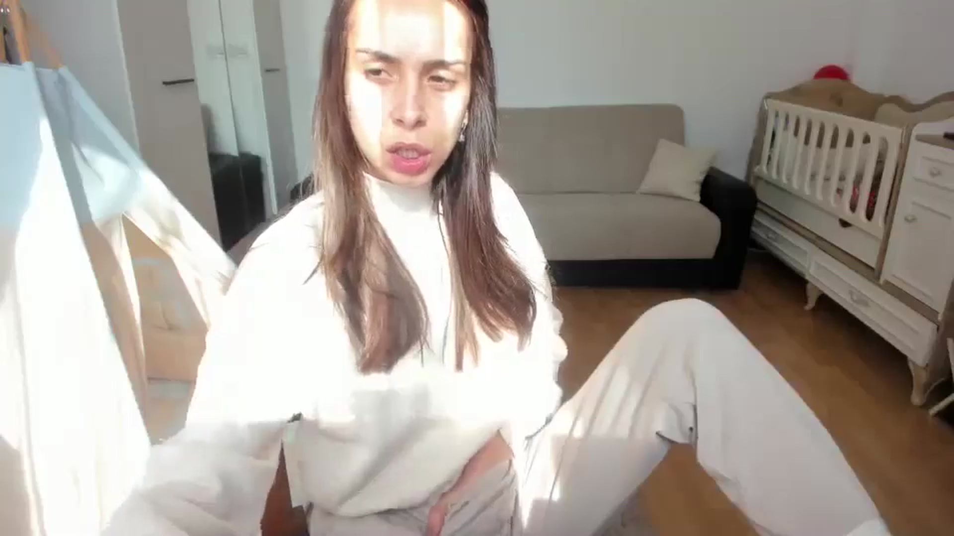 Gallery image thumbnail from JenniferBuril's myfreecams stream on, 02/23/2025, 09:40 image 3 of 20