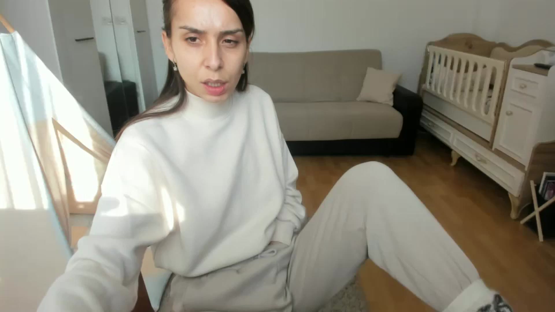 Gallery image thumbnail from JenniferBuril's myfreecams stream on, 02/24/2025, 08:25 image 1 of 20