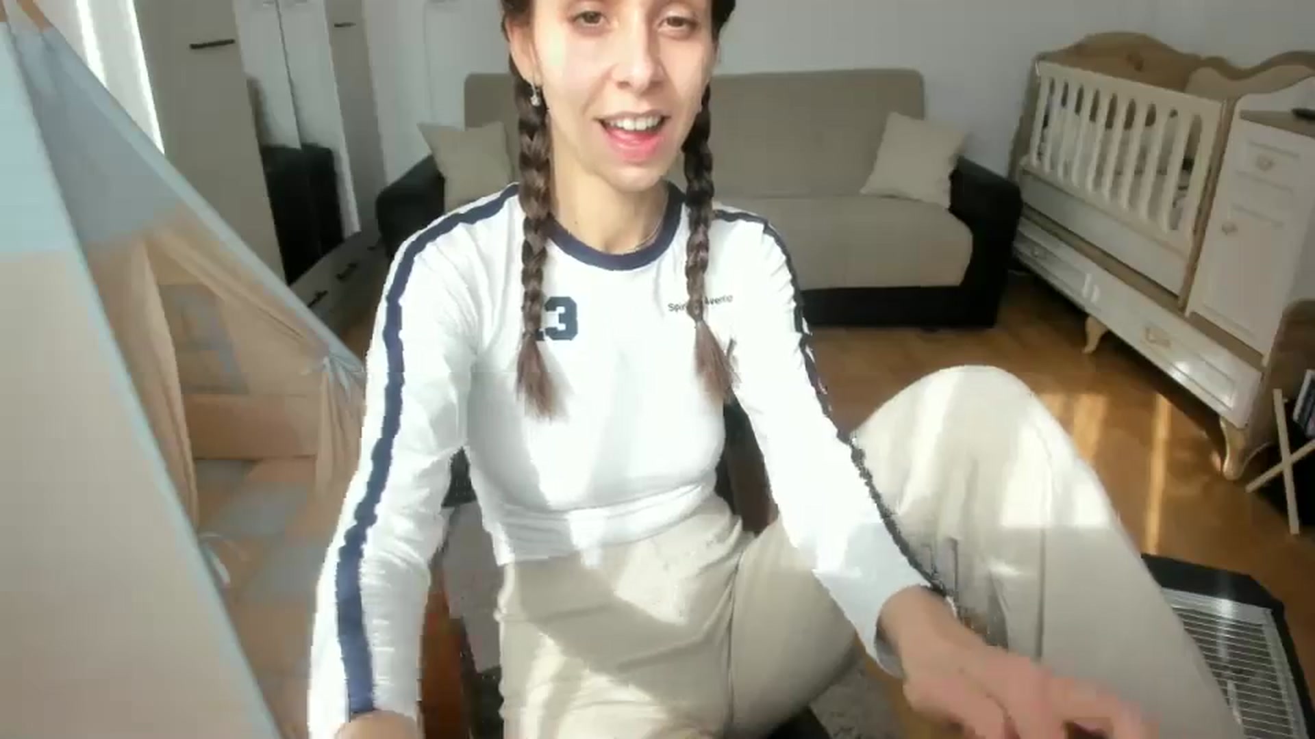 Gallery image thumbnail from JenniferBuril's myfreecams stream on, 02/24/2025, 12:14 image 5 of 20
