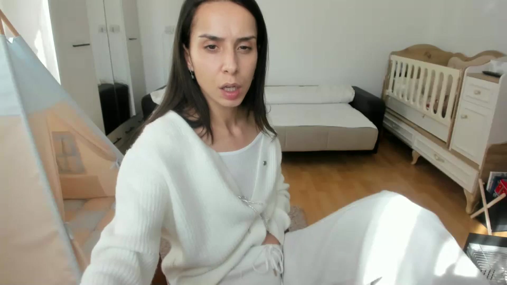 Gallery image thumbnail from JenniferBuril's myfreecams stream on, 03/09/2025, 13:17 image 4 of 20
