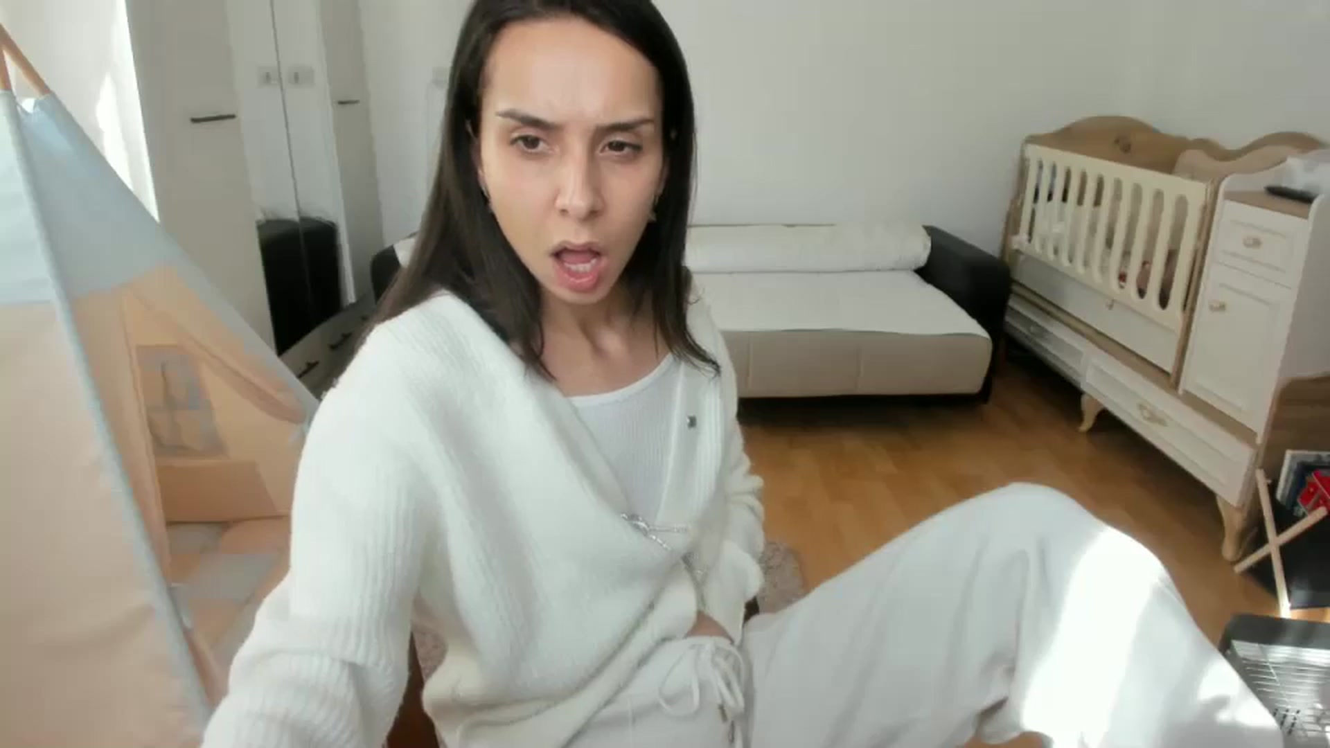 Gallery image thumbnail from JenniferBuril's myfreecams stream on, 03/09/2025, 13:17 image 6 of 20