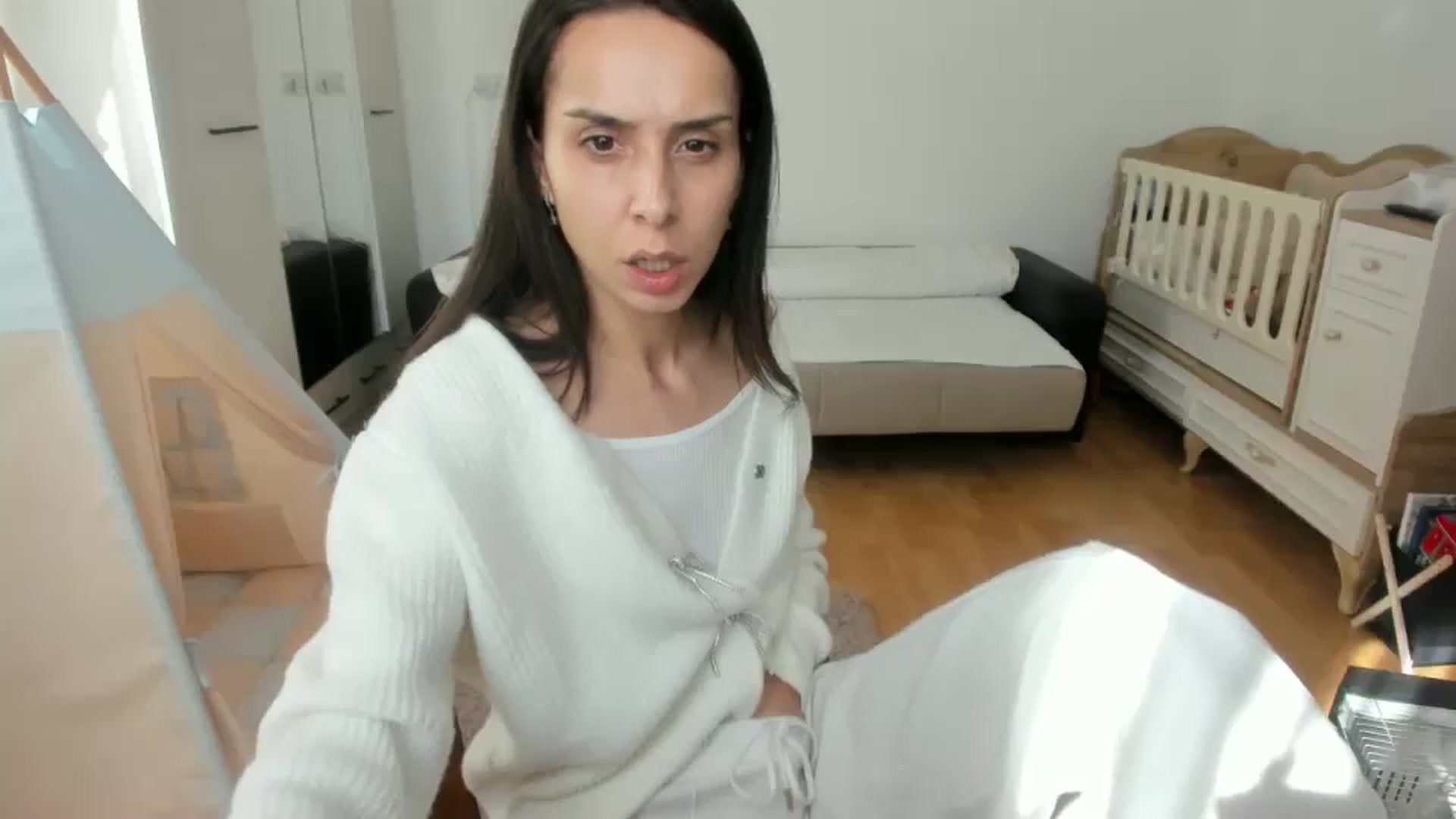 Gallery image thumbnail from JenniferBuril's myfreecams stream on, 03/09/2025, 13:17 image 3 of 20