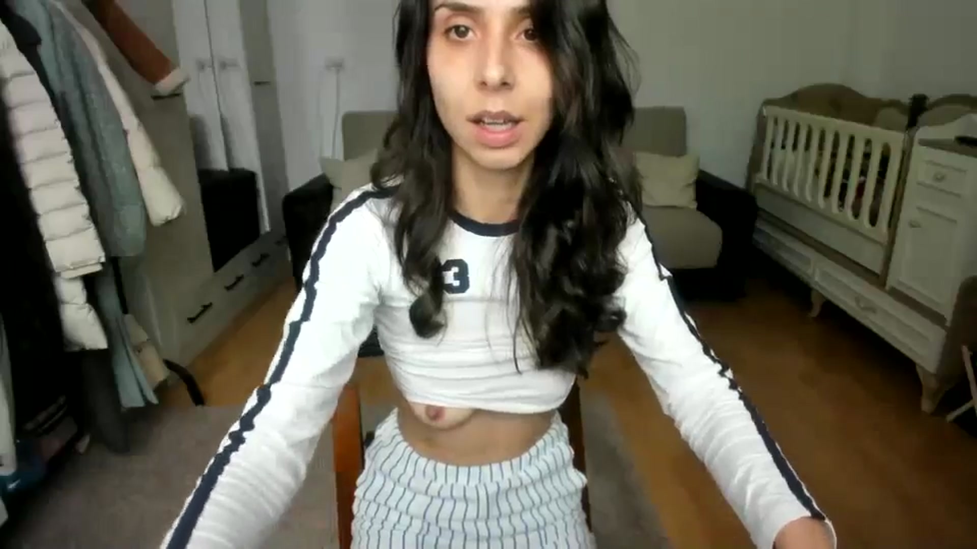 Gallery image thumbnail from JenniferBuril's myfreecams stream on, 03/12/2025, 11:47 image 9 of 20