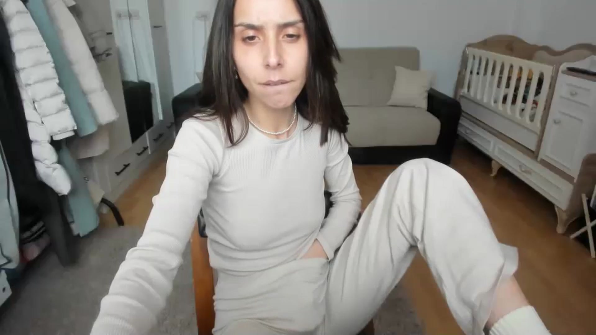 Gallery image thumbnail from JenniferBuril's myfreecams stream on, 03/18/2025, 12:15 image 12 of 20