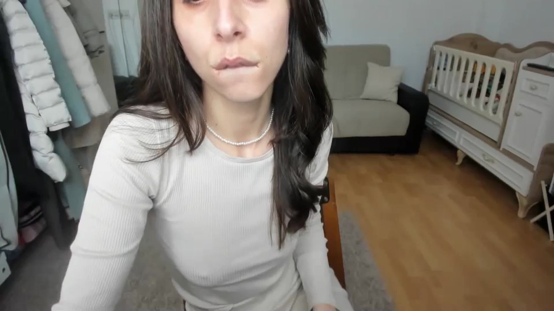 Gallery image thumbnail from JenniferBuril's myfreecams stream on, 03/18/2025, 12:15 image 17 of 20