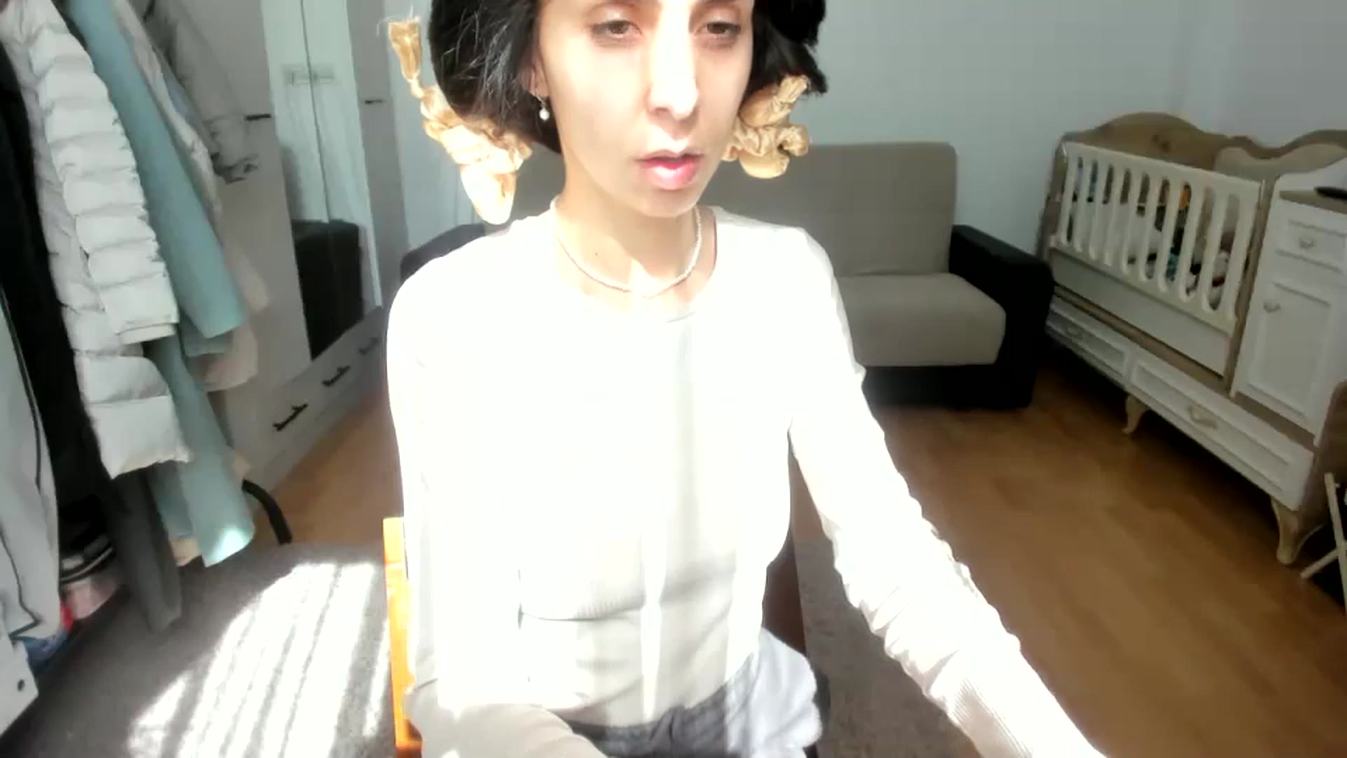 Gallery image thumbnail from JenniferBuril's myfreecams stream on, 03/19/2025, 10:49 image 2 of 20