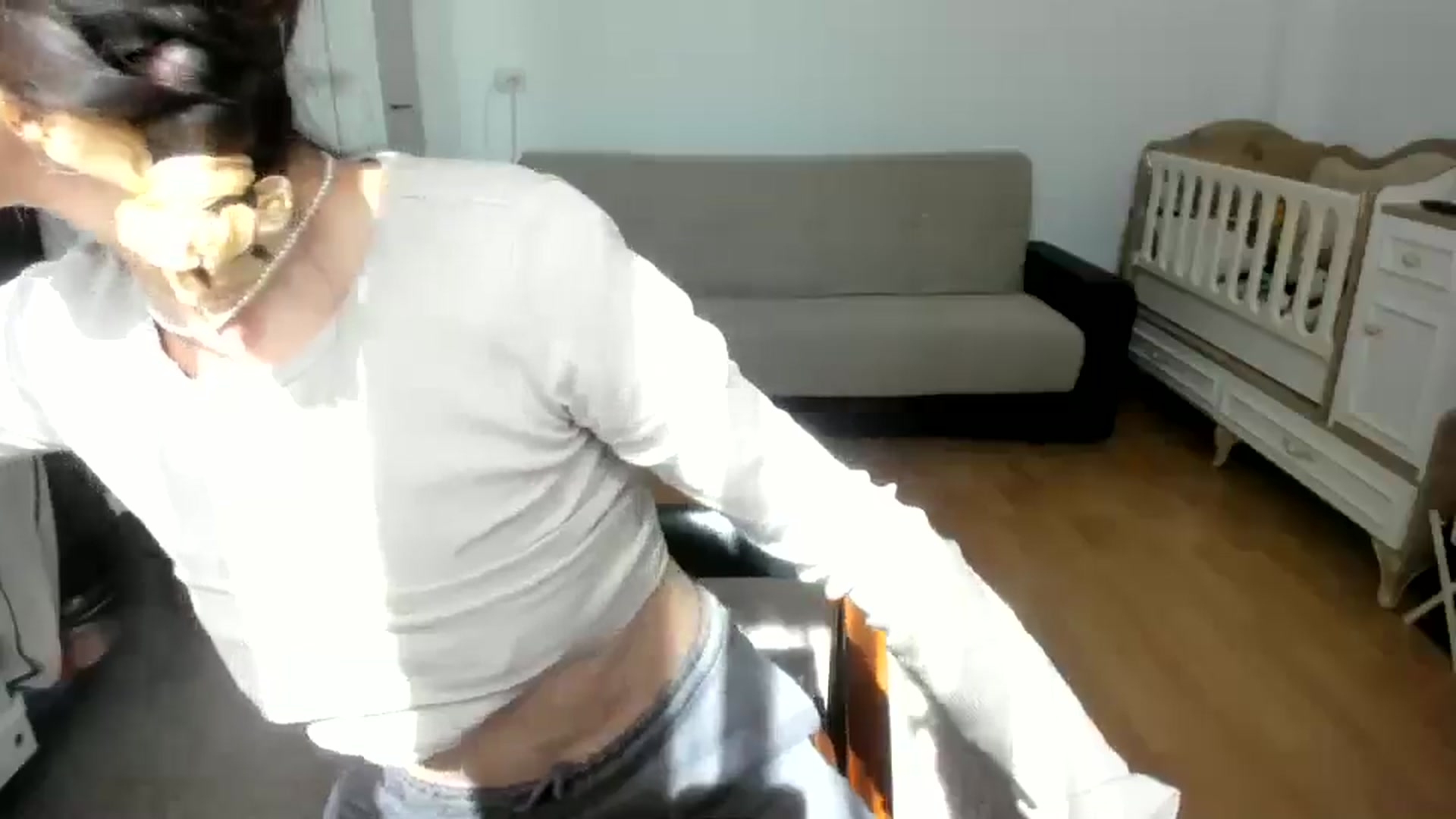 Gallery image thumbnail from JenniferBuril's myfreecams stream on, 03/19/2025, 10:49 image 12 of 20