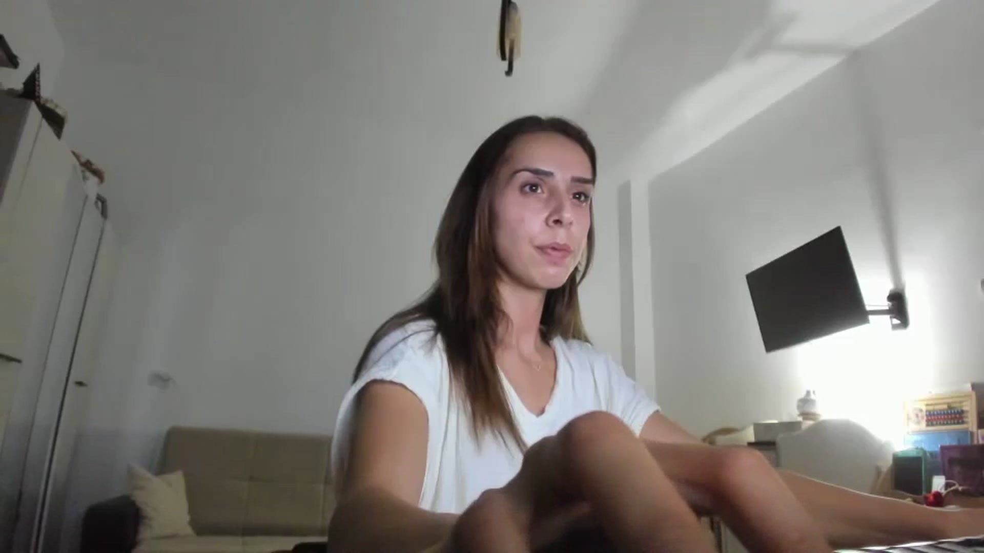 Gallery image thumbnail from JenniferBuril's myfreecams stream on, 09/01/2025, 21:49 image 2 of 20