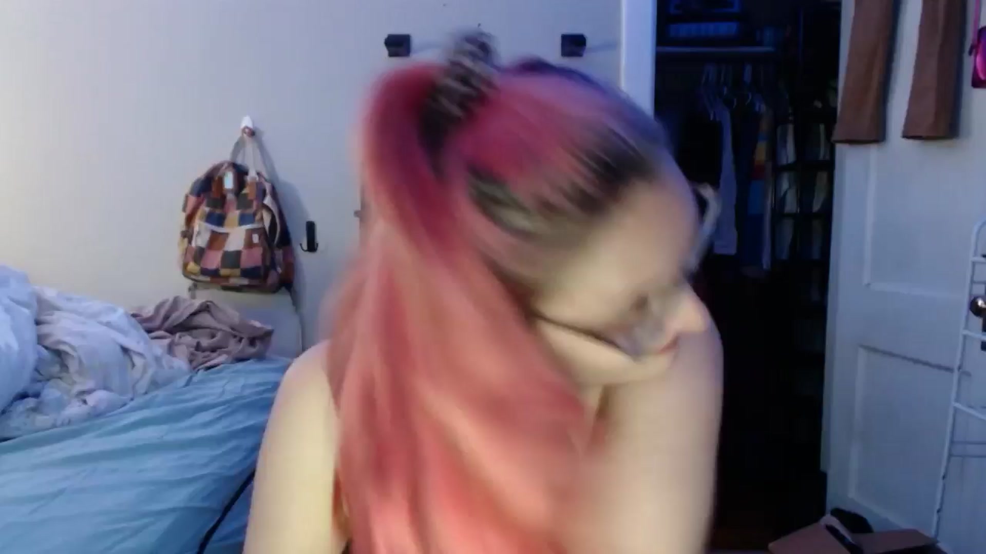Gallery image thumbnail from JenniferGwen's myfreecams stream on, 07/25/2024, 01:58 image 5 of 20