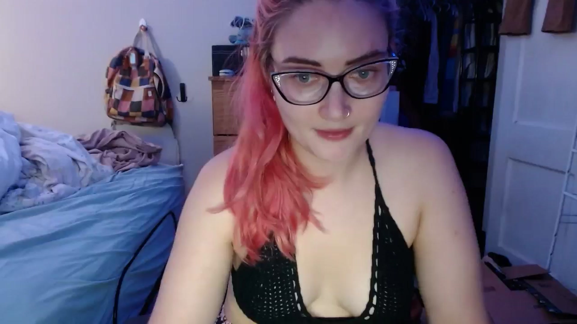 Gallery image thumbnail from JenniferGwen's myfreecams stream on, 07/25/2024, 01:58 image 7 of 20