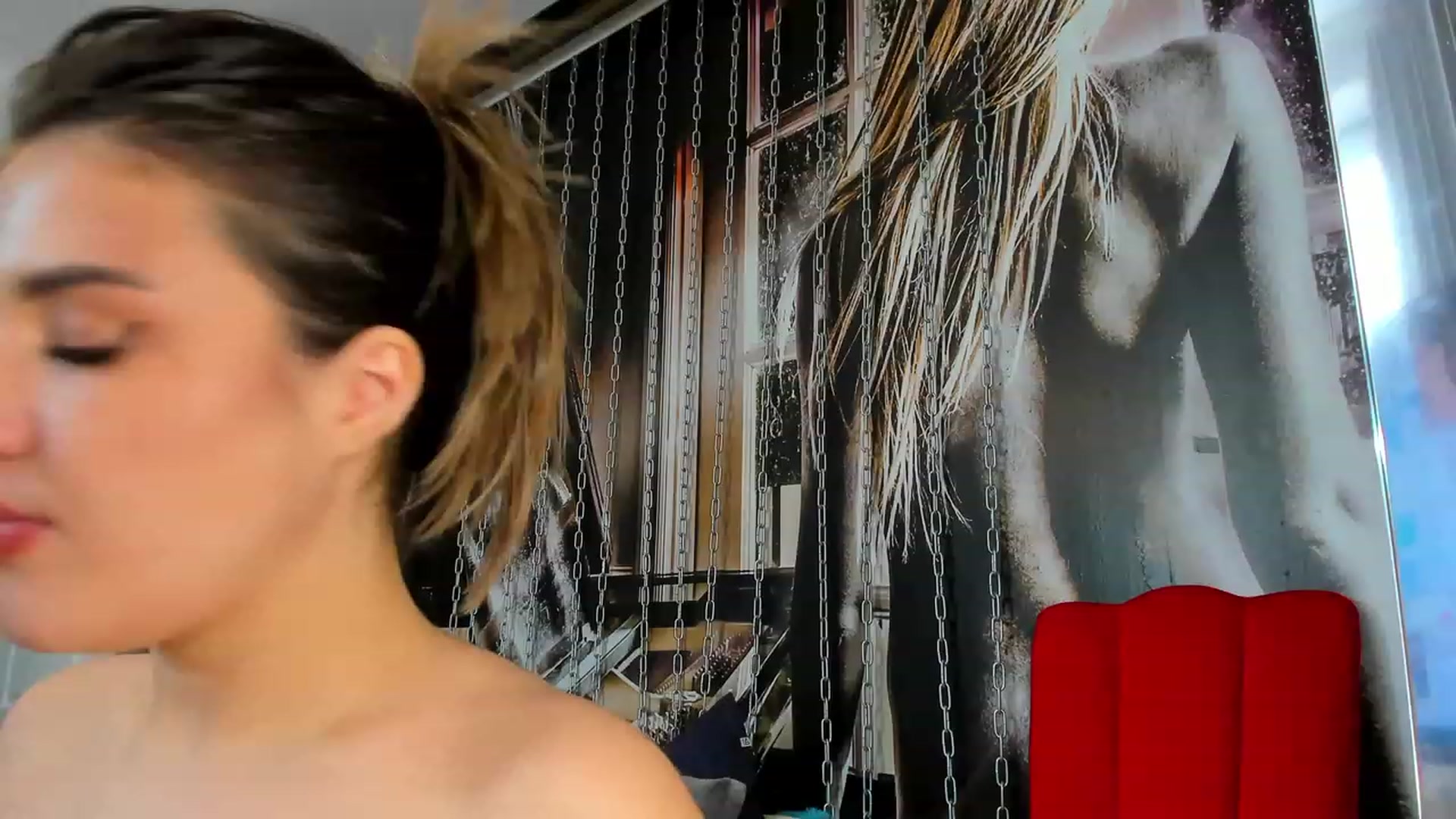 Gallery image thumbnail from JenniferLuvv's myfreecams stream on, 03/05/2023, 13:27 image 12 of 20