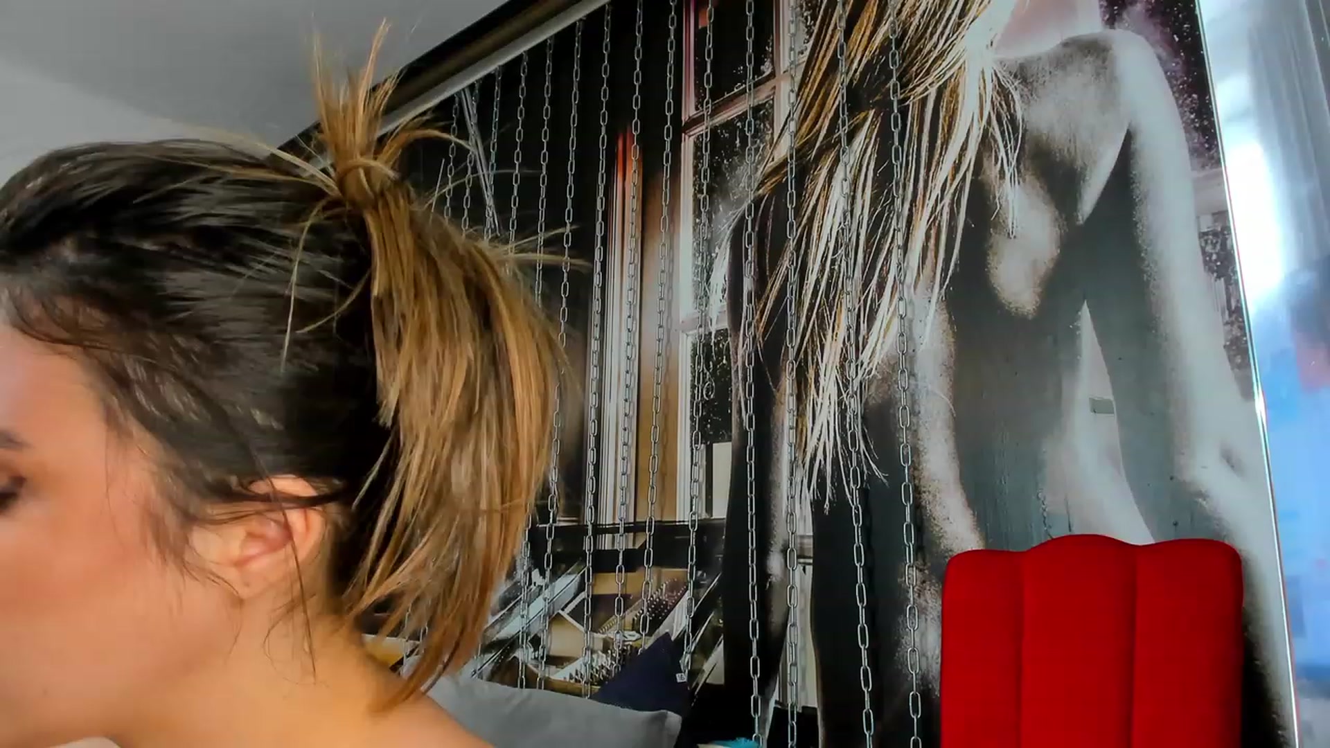 Gallery image thumbnail from JenniferLuvv's myfreecams stream on, 03/05/2023, 13:27 image 9 of 20