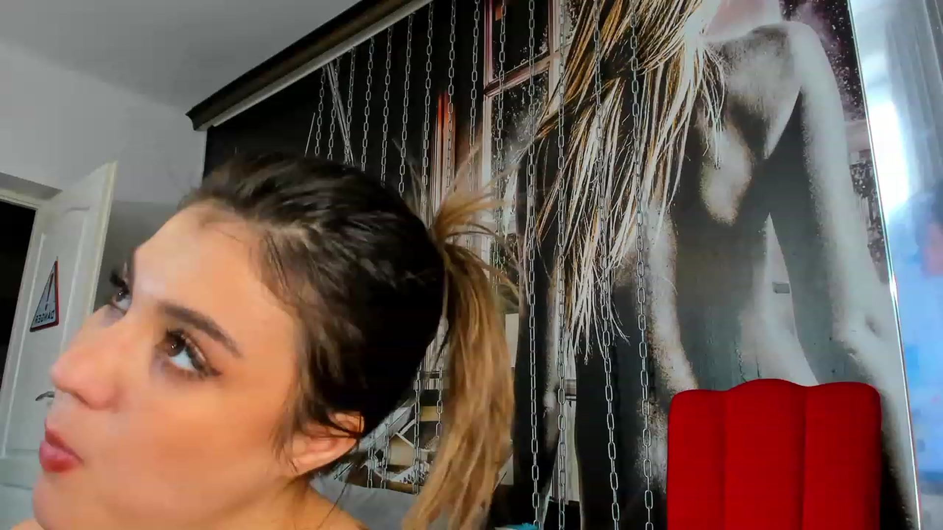 Gallery image thumbnail from JenniferLuvv's myfreecams stream on, 03/05/2023, 13:27 image 11 of 20
