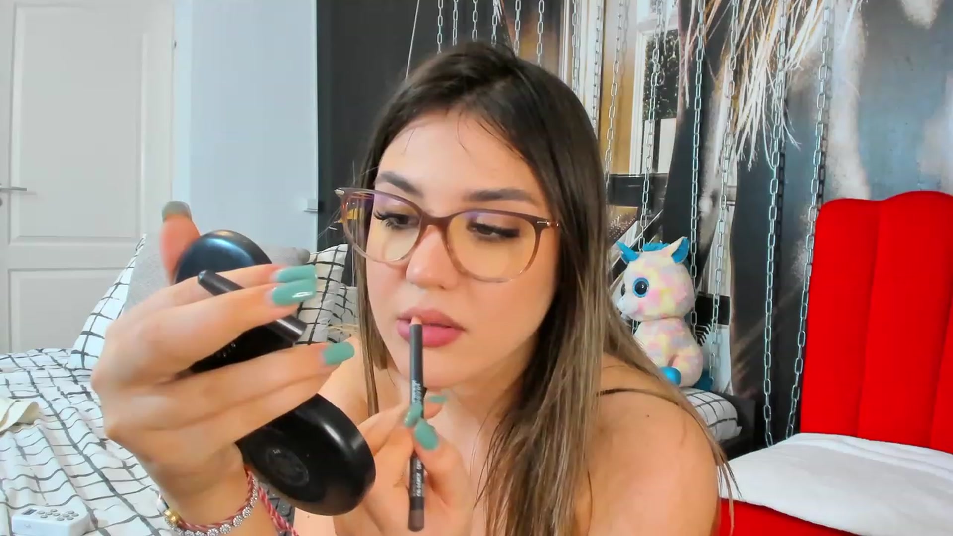 Gallery image thumbnail from JenniferLuvv's myfreecams stream on, 03/16/2023, 13:09 image 10 of 20