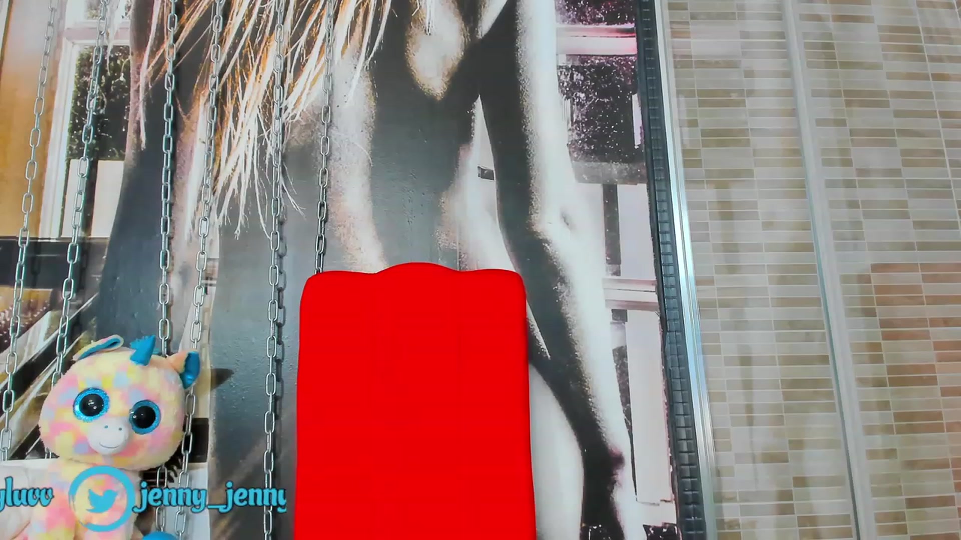 Gallery image thumbnail from JenniferLuvv's myfreecams stream on, 06/04/2023, 11:26 image 16 of 20