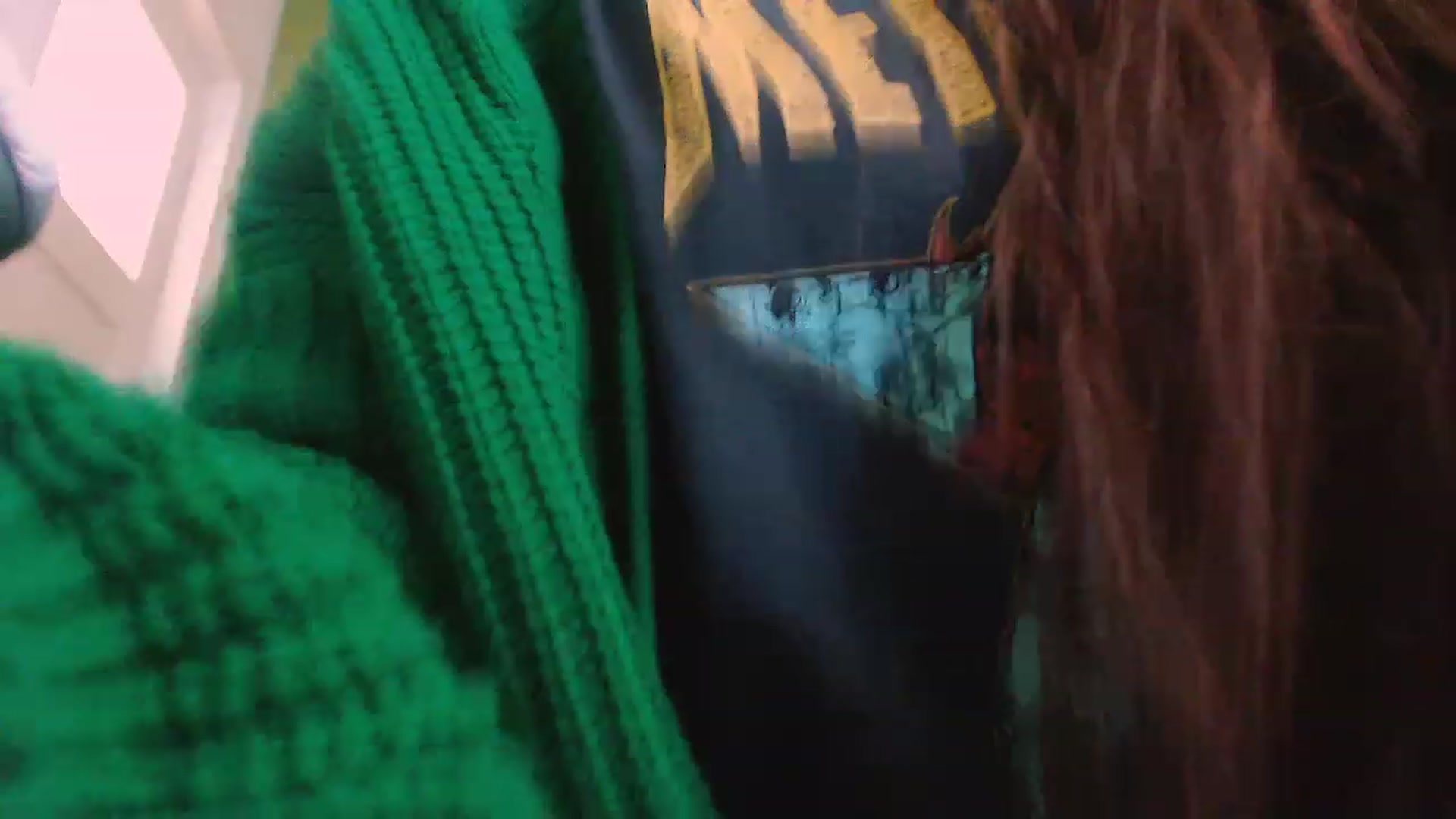 Gallery image thumbnail from JenniferMoris's myfreecams stream on, 11/21/2022, 15:45 image 16 of 20