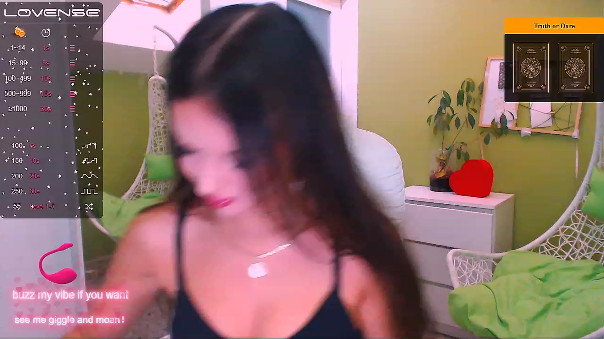 Gallery image thumbnail from JenniferMoris's myfreecams stream on, 12/05/2022, 10:05 image 9 of 20